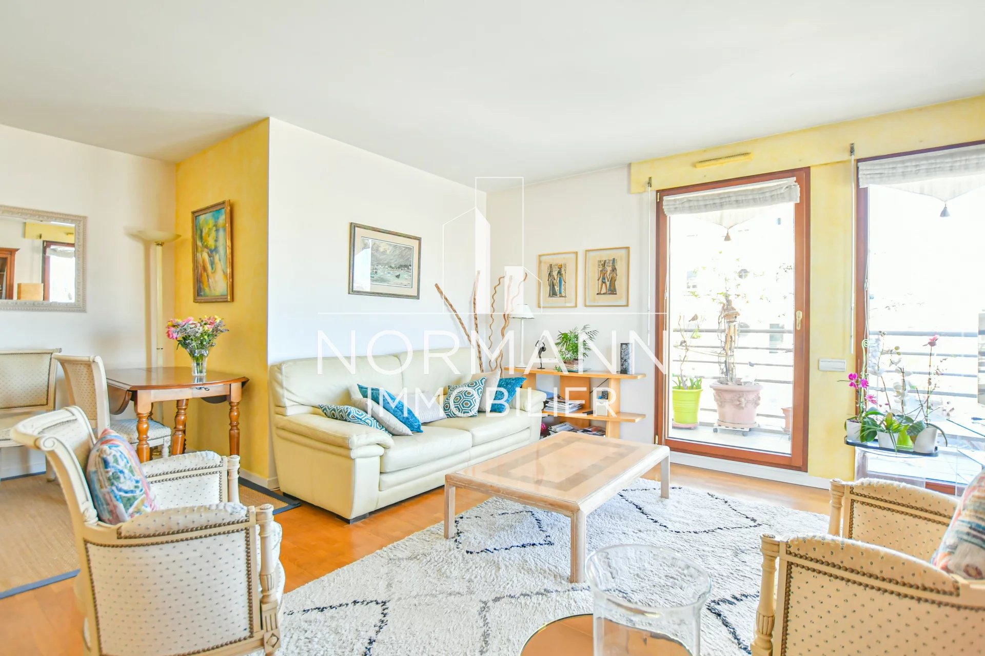 Agence immobilière de 