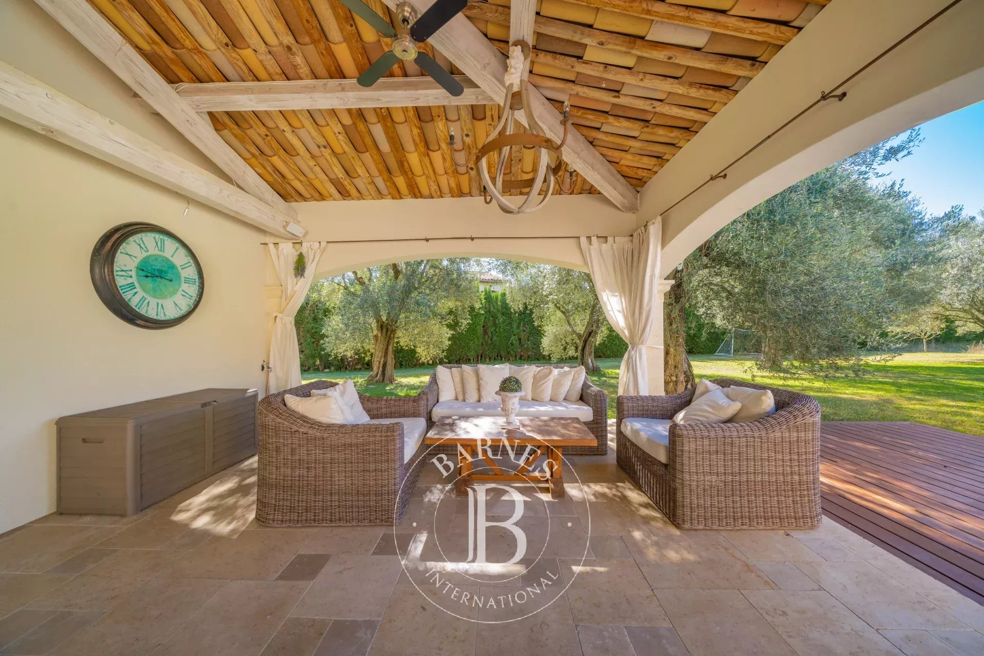 Ev Mougins - picture 6