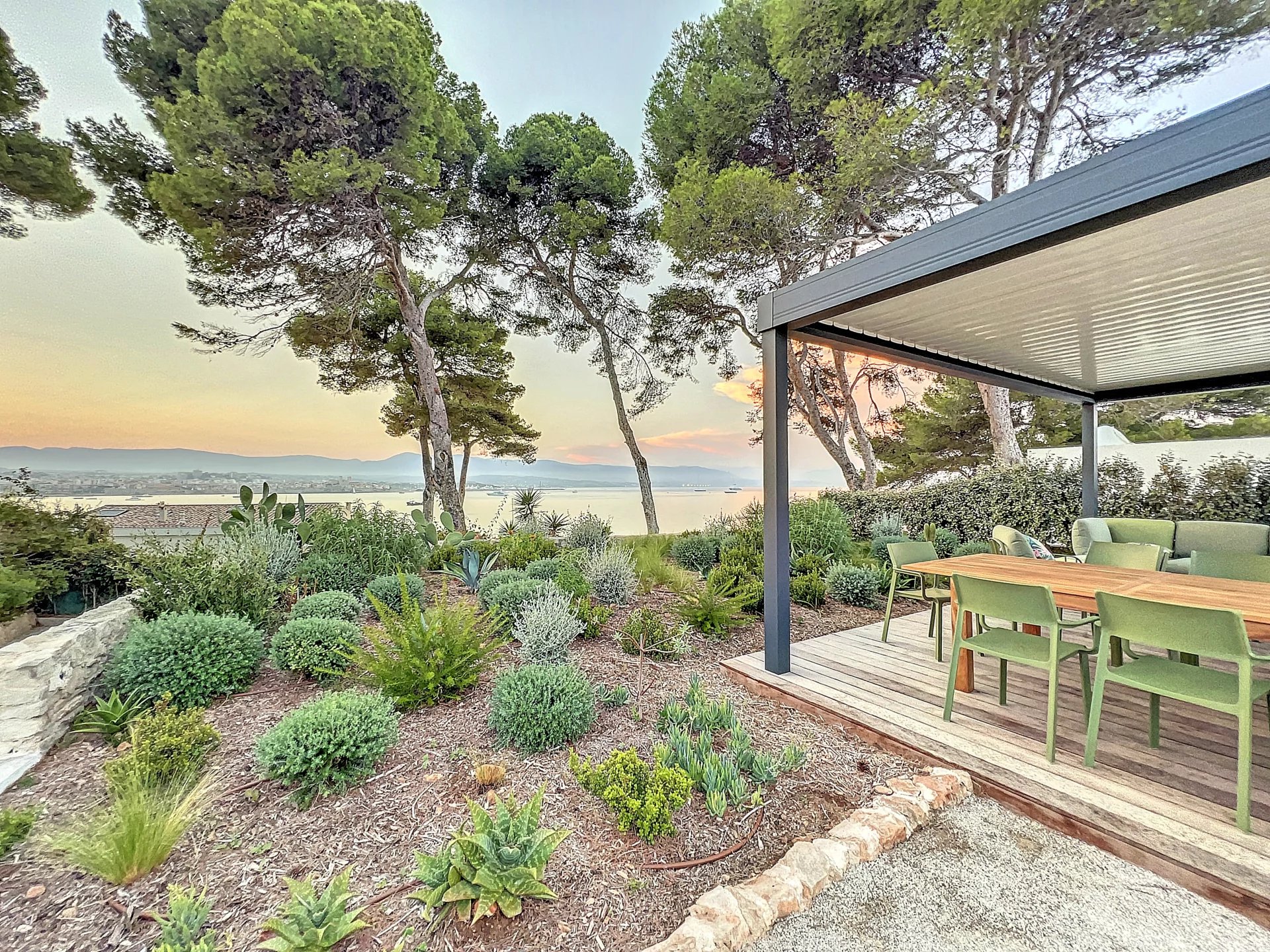 Villa en location saisonnière au Cap d'Antibes