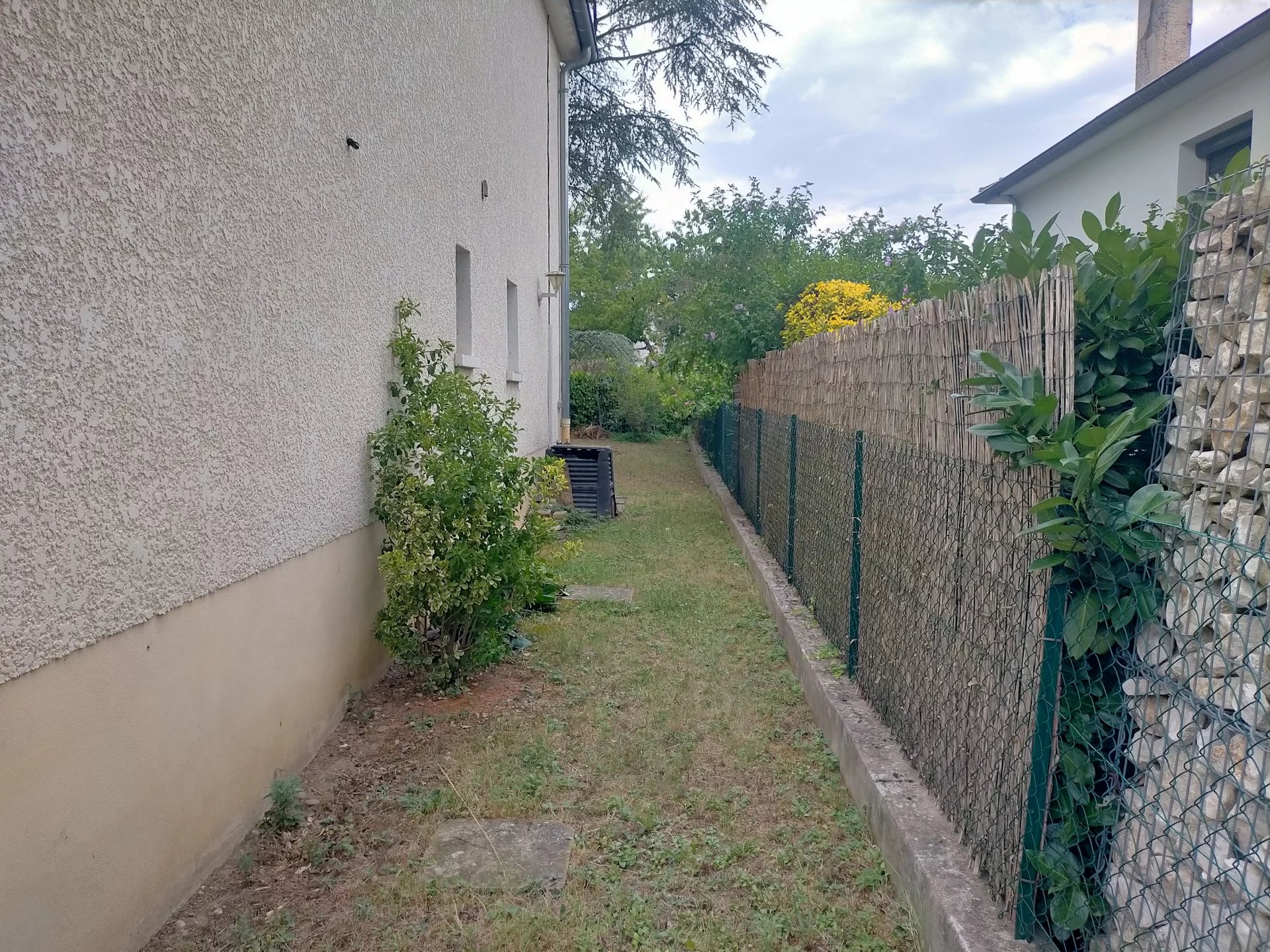 83124740 Location Francheville