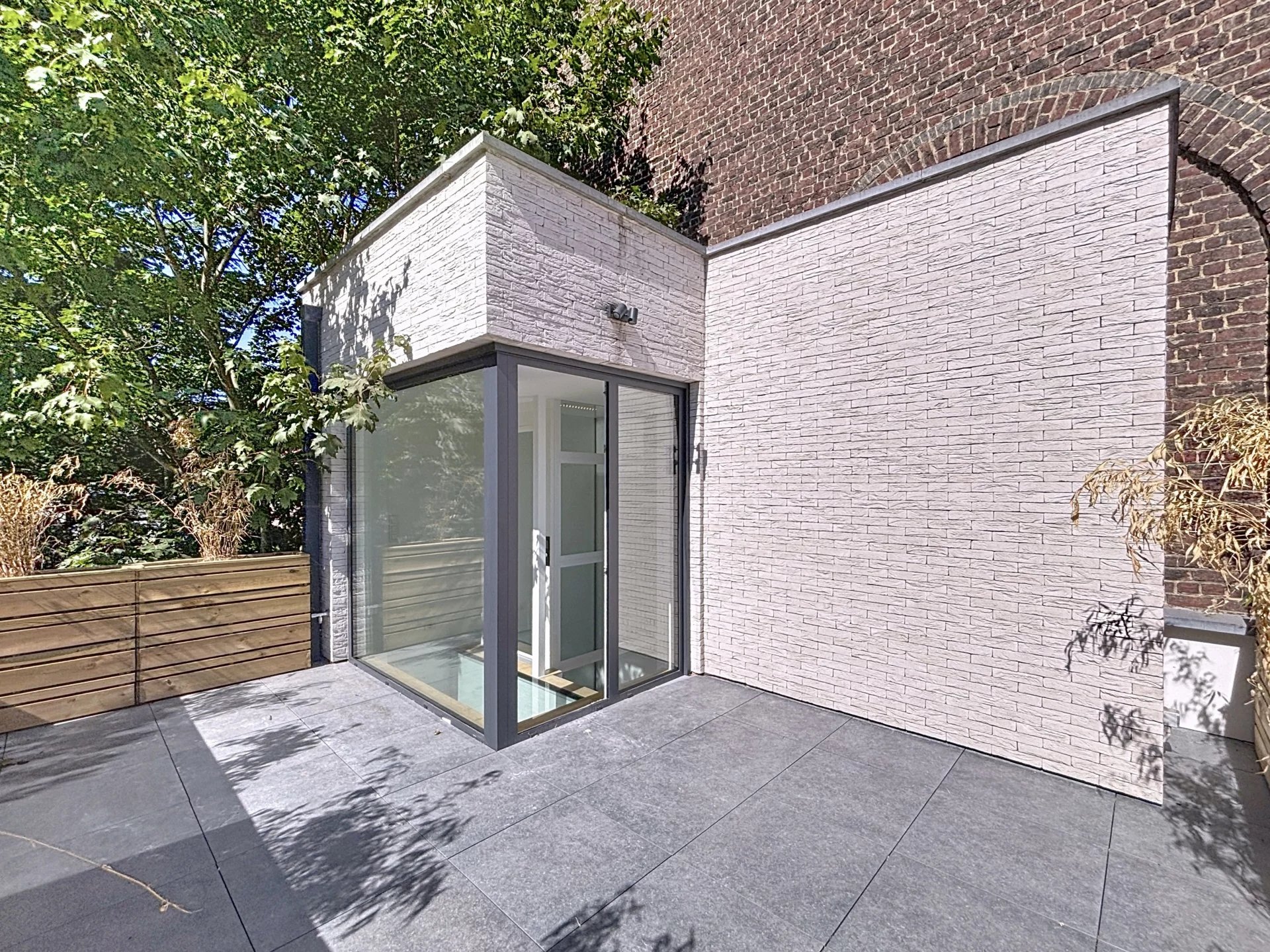 Maison neuve, terrasse et rooftop plein sud