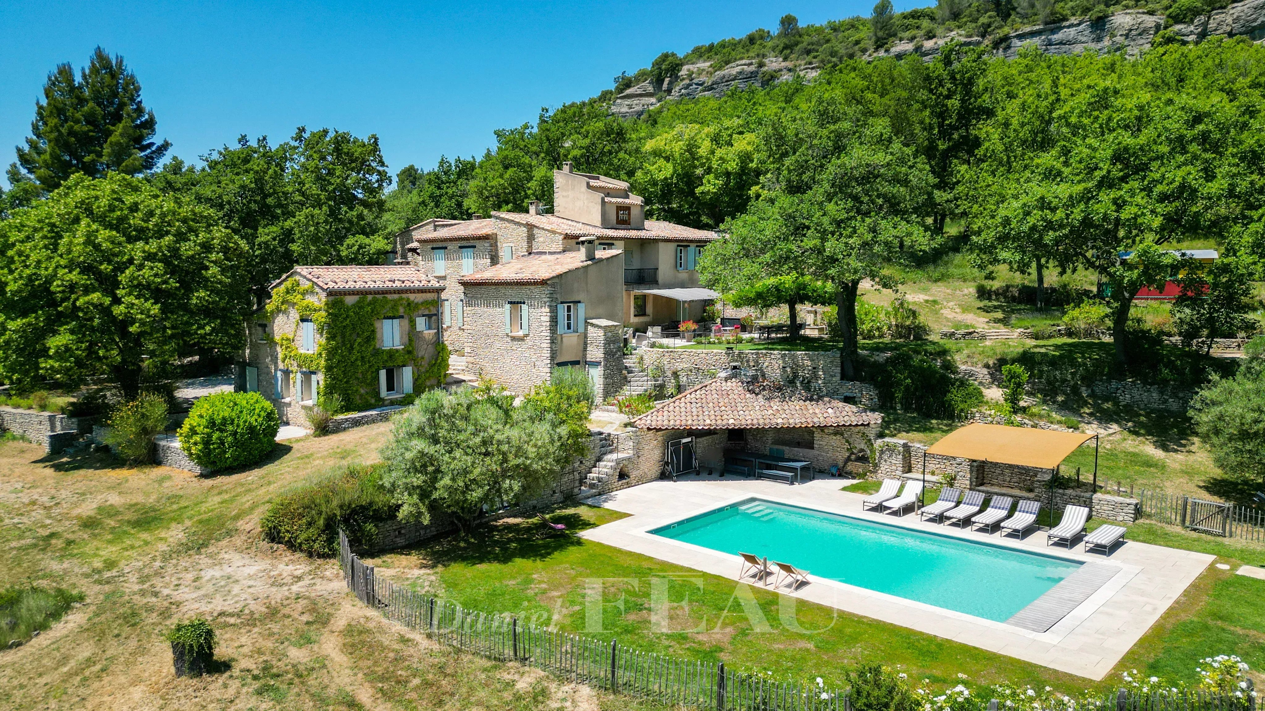 Saint Martin de Castillon - Hameau du XVIIIᵉ siècle avec vue