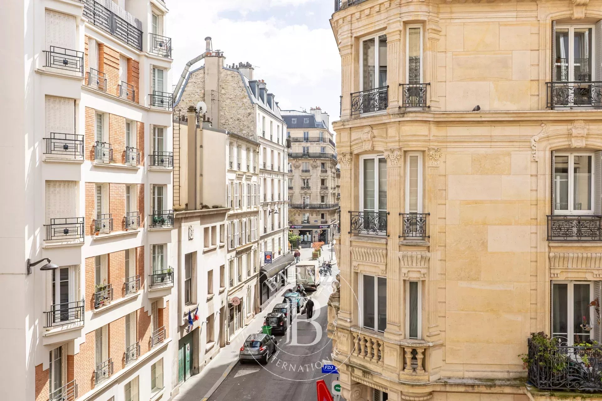Apartment Paris 75017  -  ref 86874589 (picture 3)