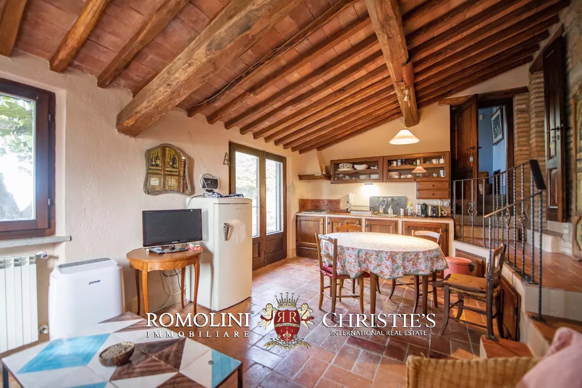 6 Bedroom Villa/Townhouse's Image 35