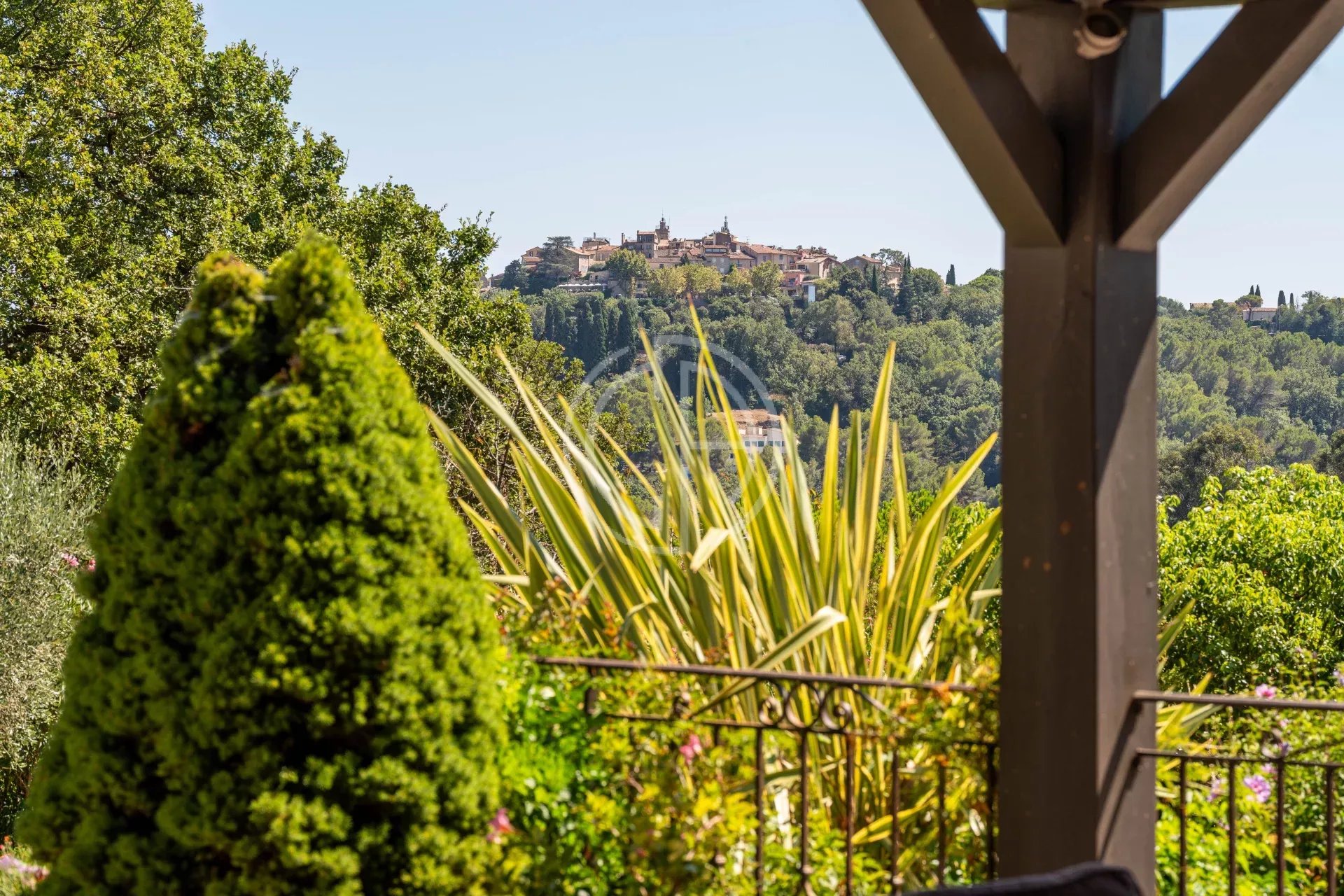ELEGANTE VILLA - MOUGINS - Premium location