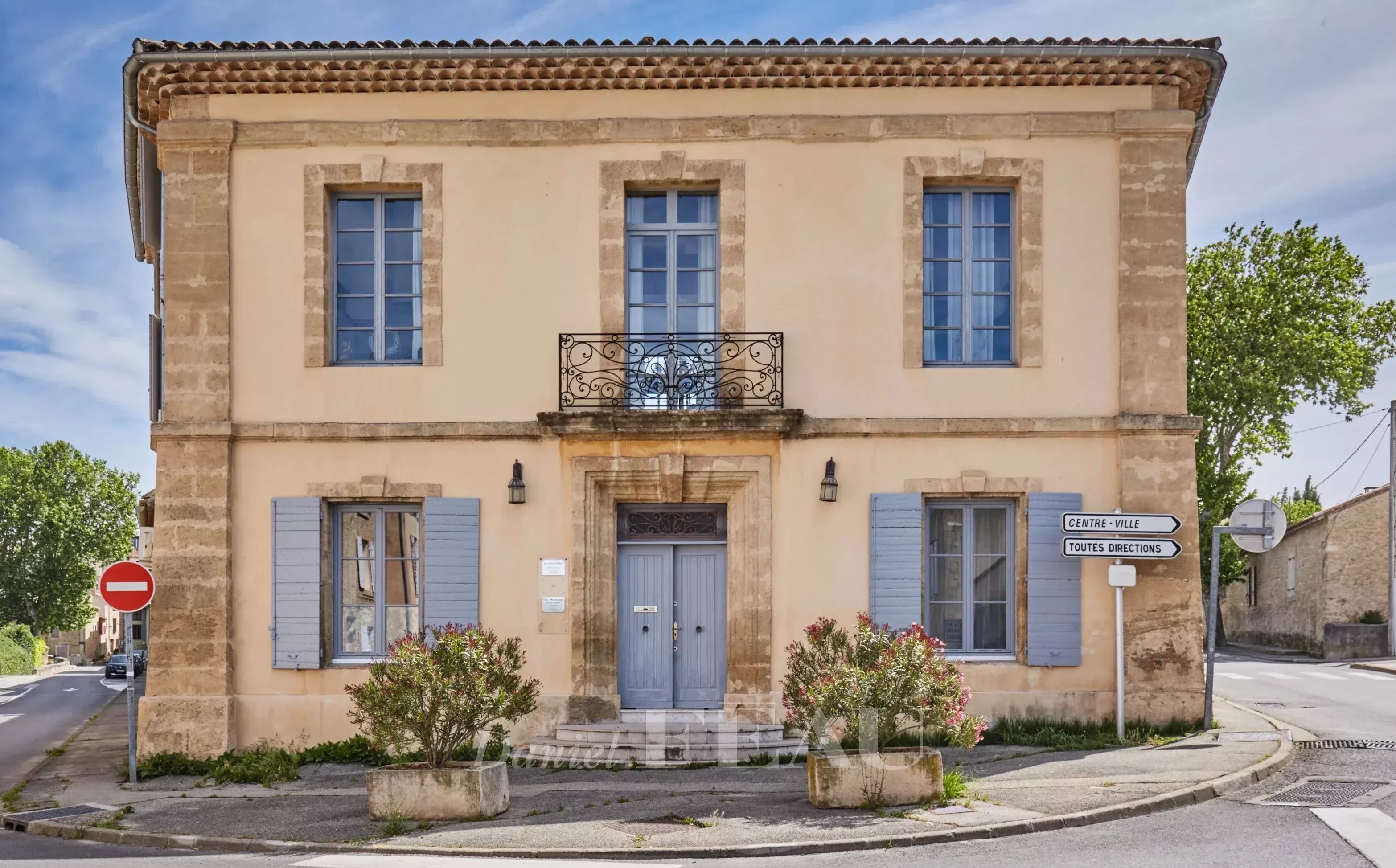 Sale Village house Lambesc
