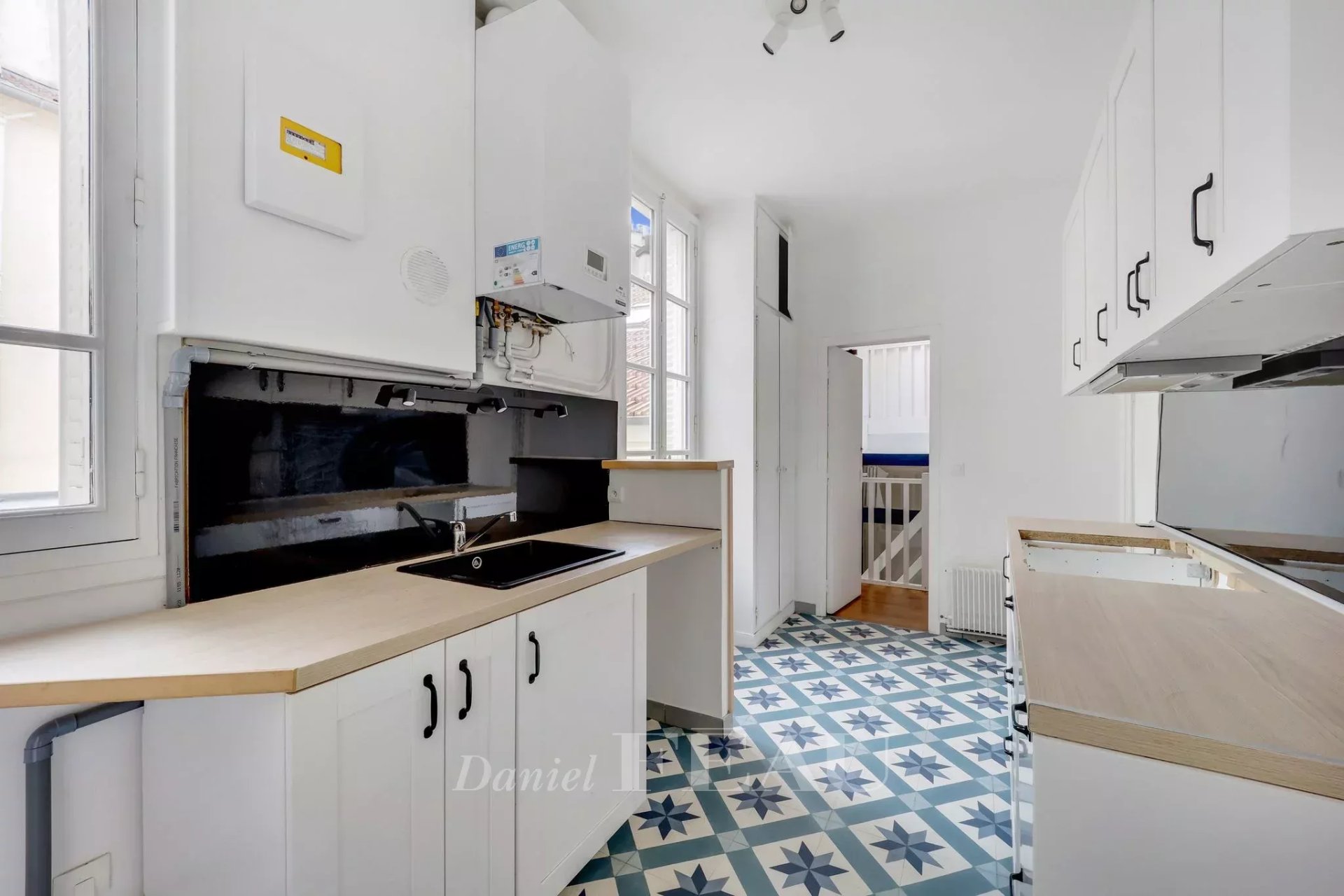 6 Bedroom Apartment/Flat's Image 3