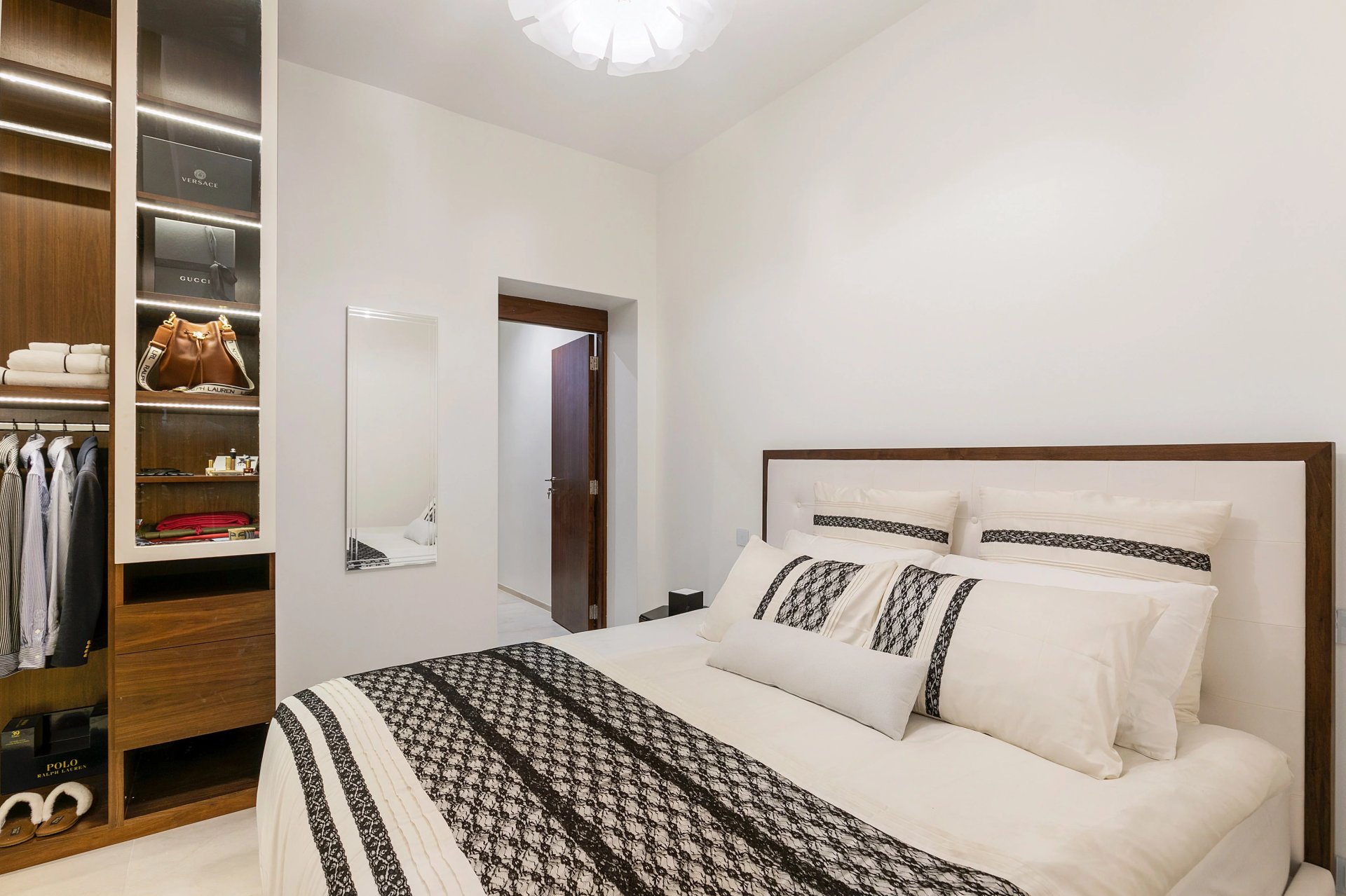 2 Bedroom Apartment/Flat's Image 4