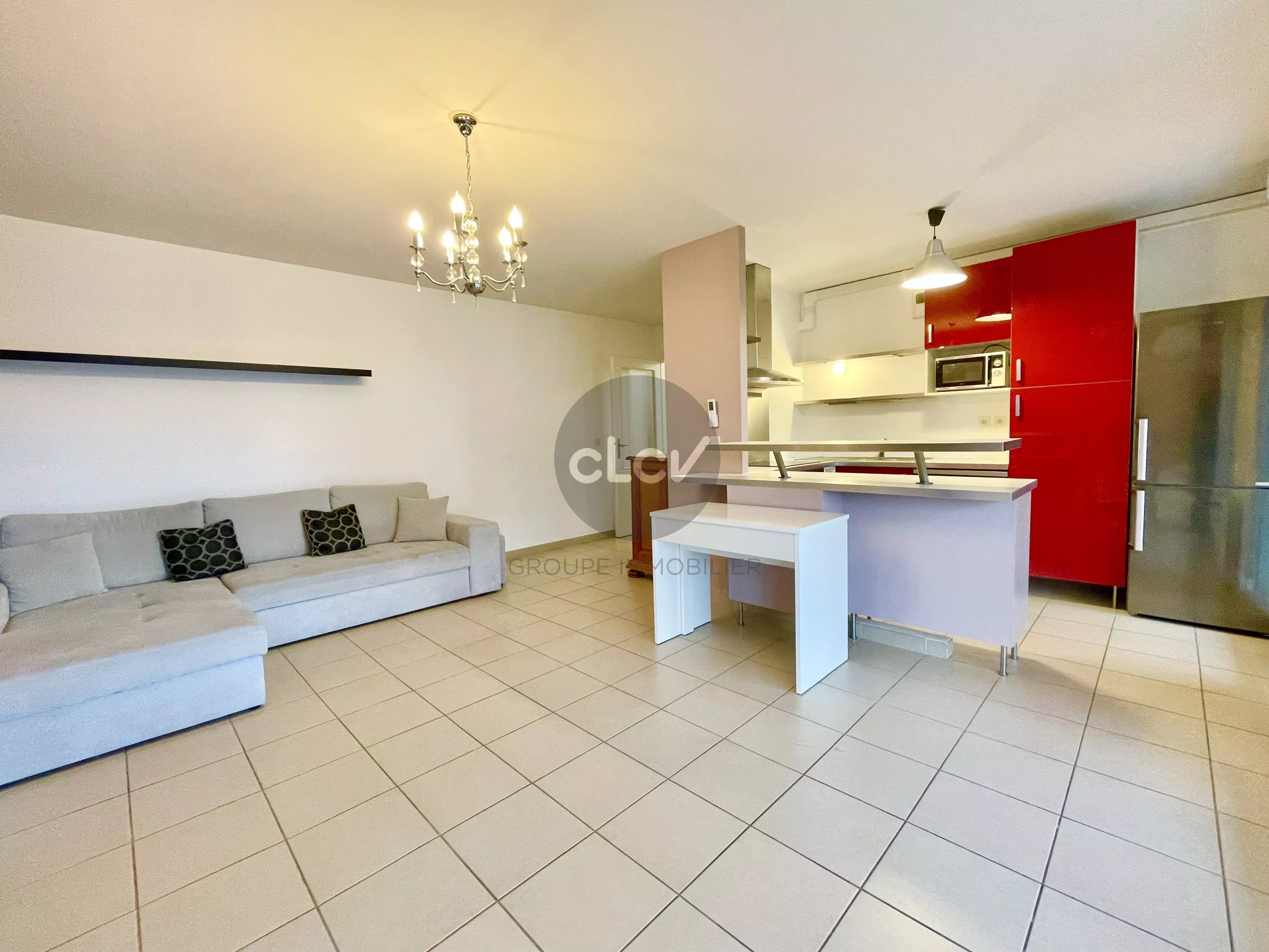 T3 Meublé Climatisé avec Terrasse, Garage, Piscine 69300 CALUIRE ET CUIRE