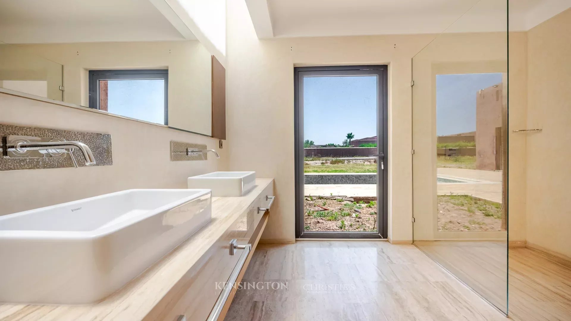 6 Bedroom Villa/Townhouse's Image 18