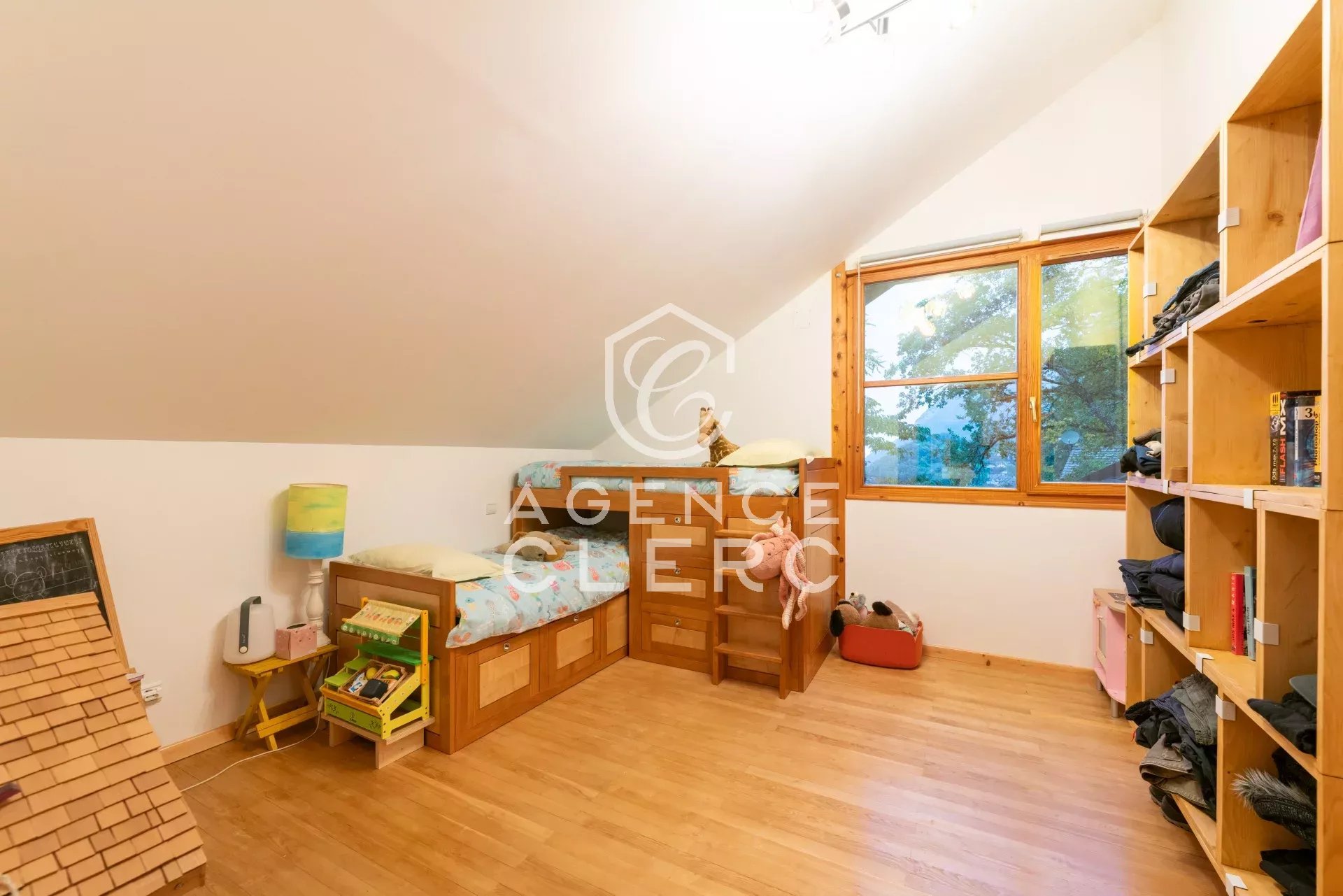 6 Bedroom Villa/Townhouse's Image 19