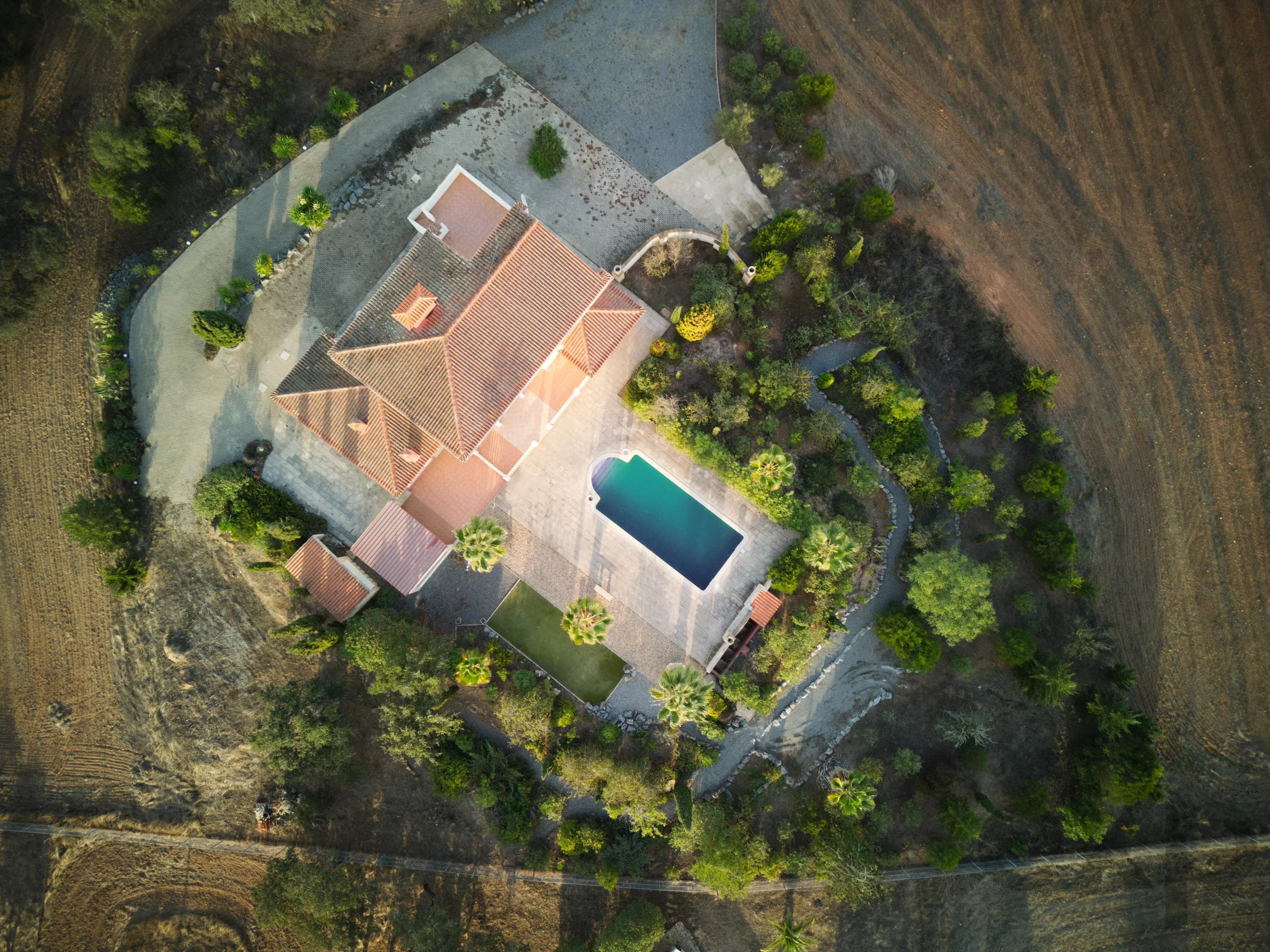 Four Bedroom Estate with Private Pool & 5+ Hectares in Ourique, Beja District, Alentejo 86933567 image 48