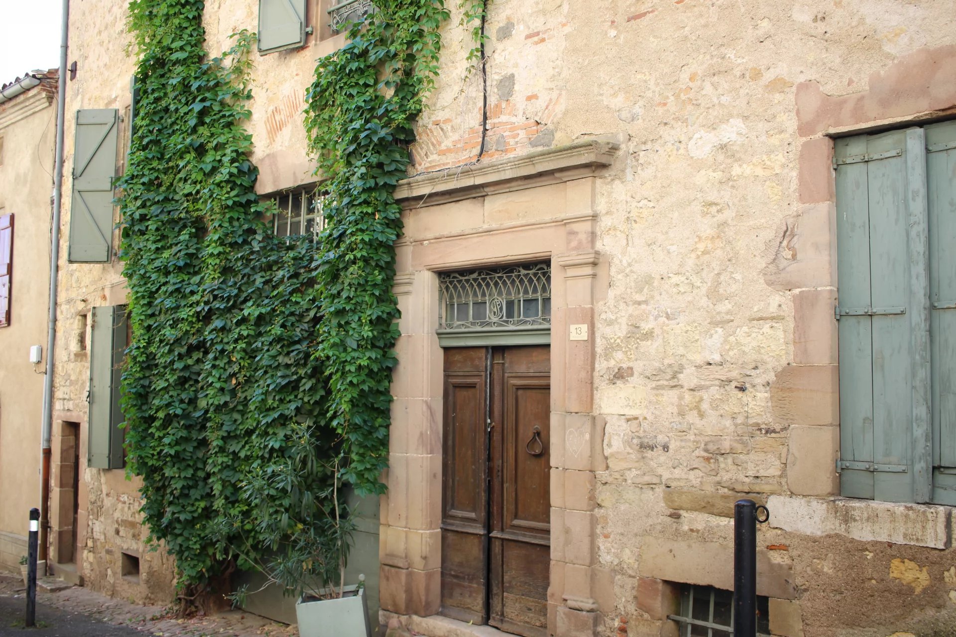 Elegant Former Presbytery with Guest Annexe, Infinity Pool and Panoramic Views