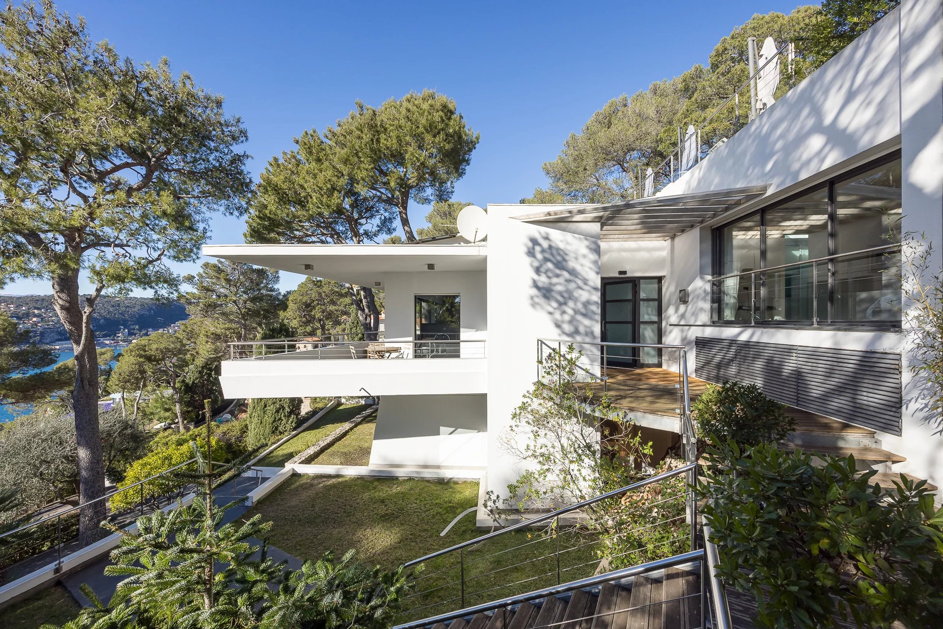 Contemporary villa - Panoramic sea view