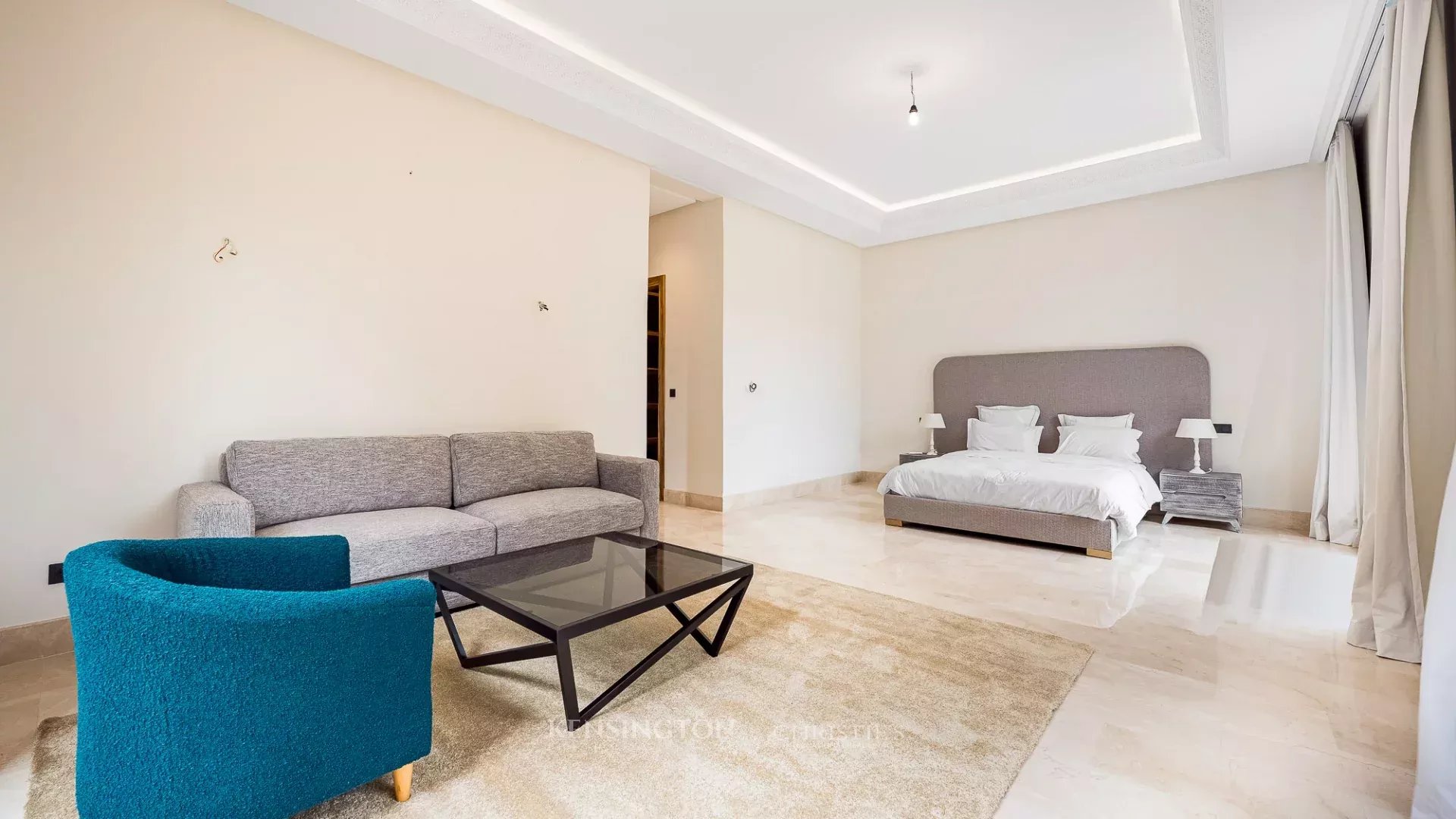 6 Bedroom Villa/Townhouse's Image 25