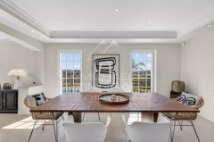 Magnificent Provençal Villa with wide open views — photo 4 of 7