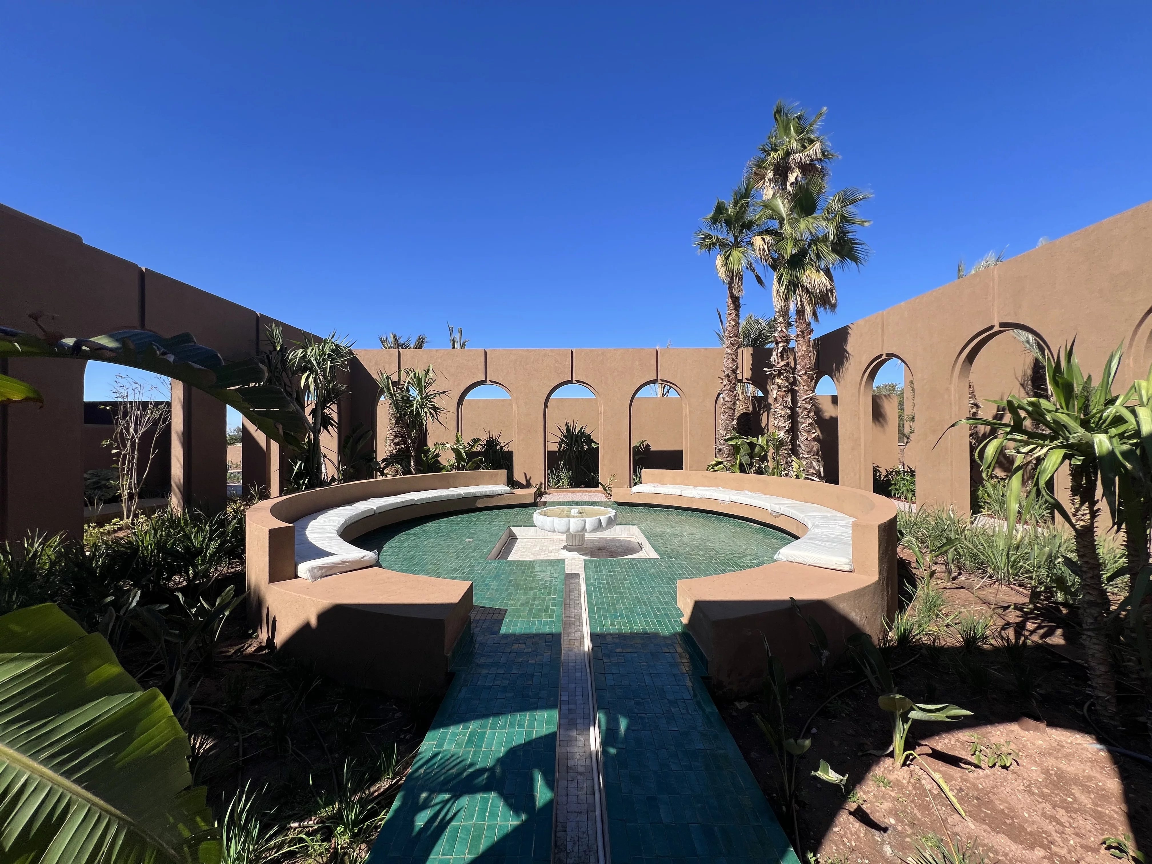LUXURY NEW VILLA 15 MINUTES FROM DOWNTOWN