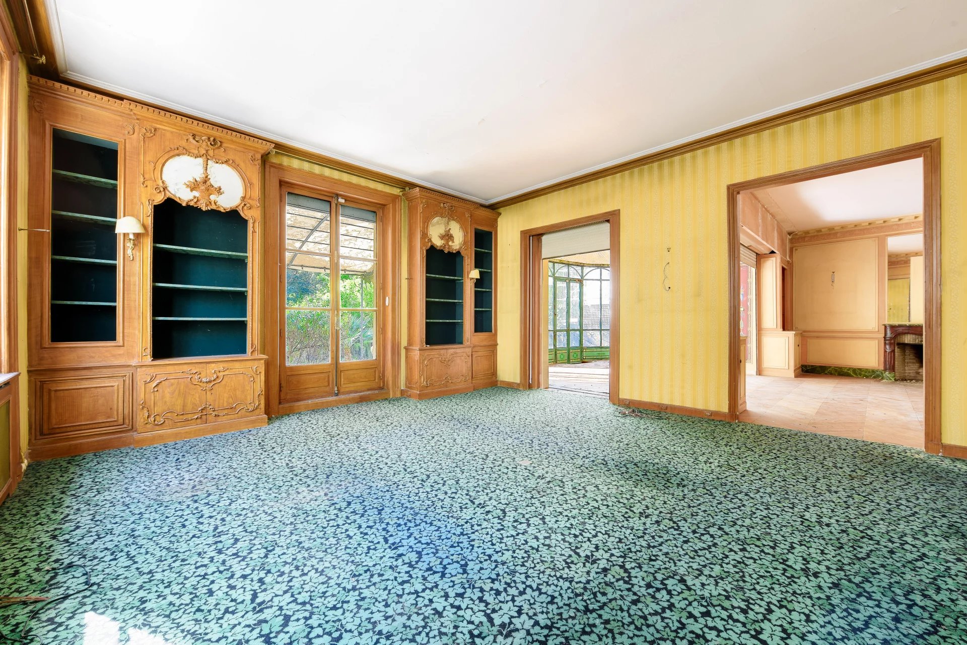 Paris 16 - Passy, Elegant family-run Hôtel Particulier