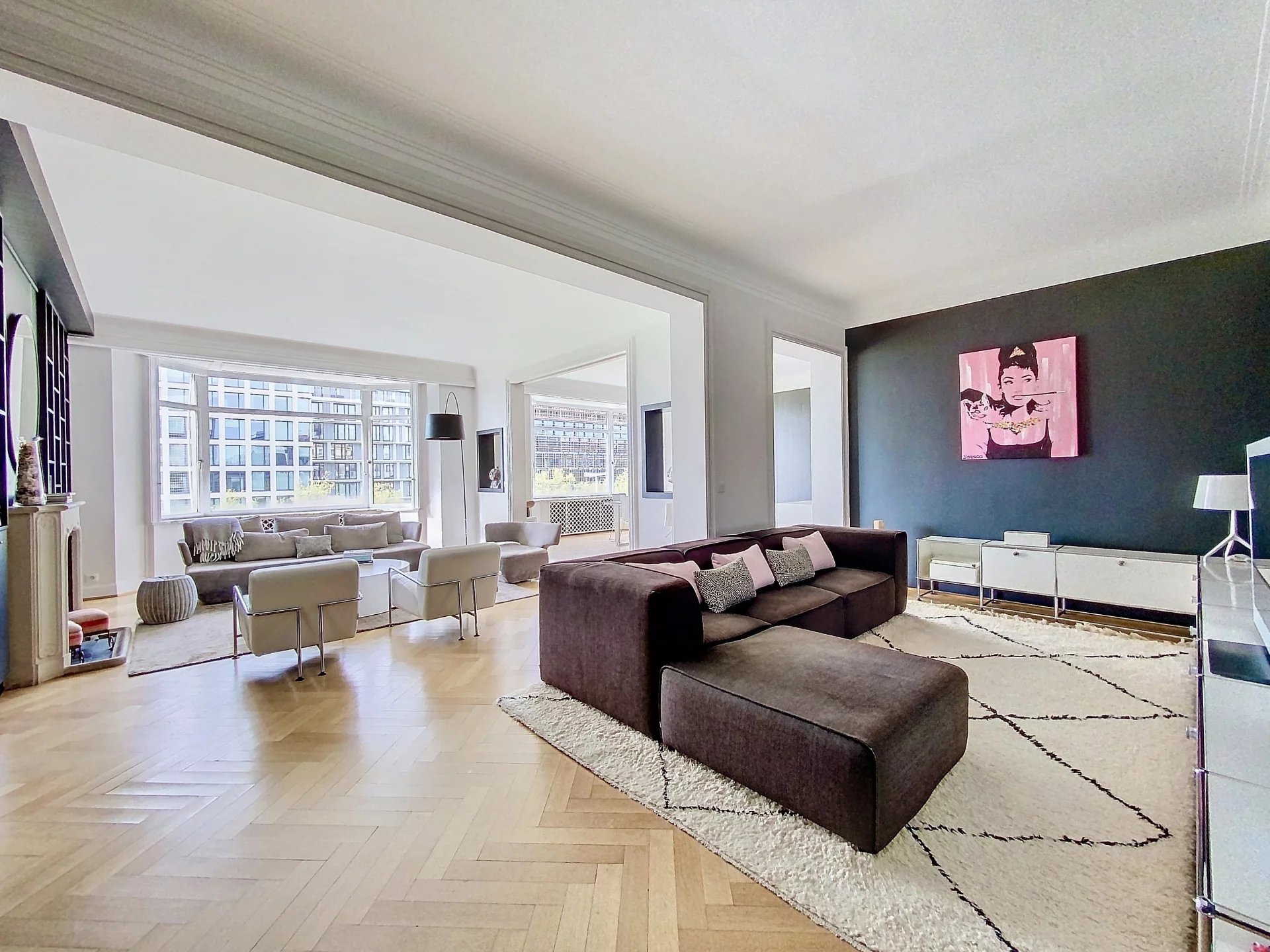 Grote gerenoveerde flat, 4 slaapkamers