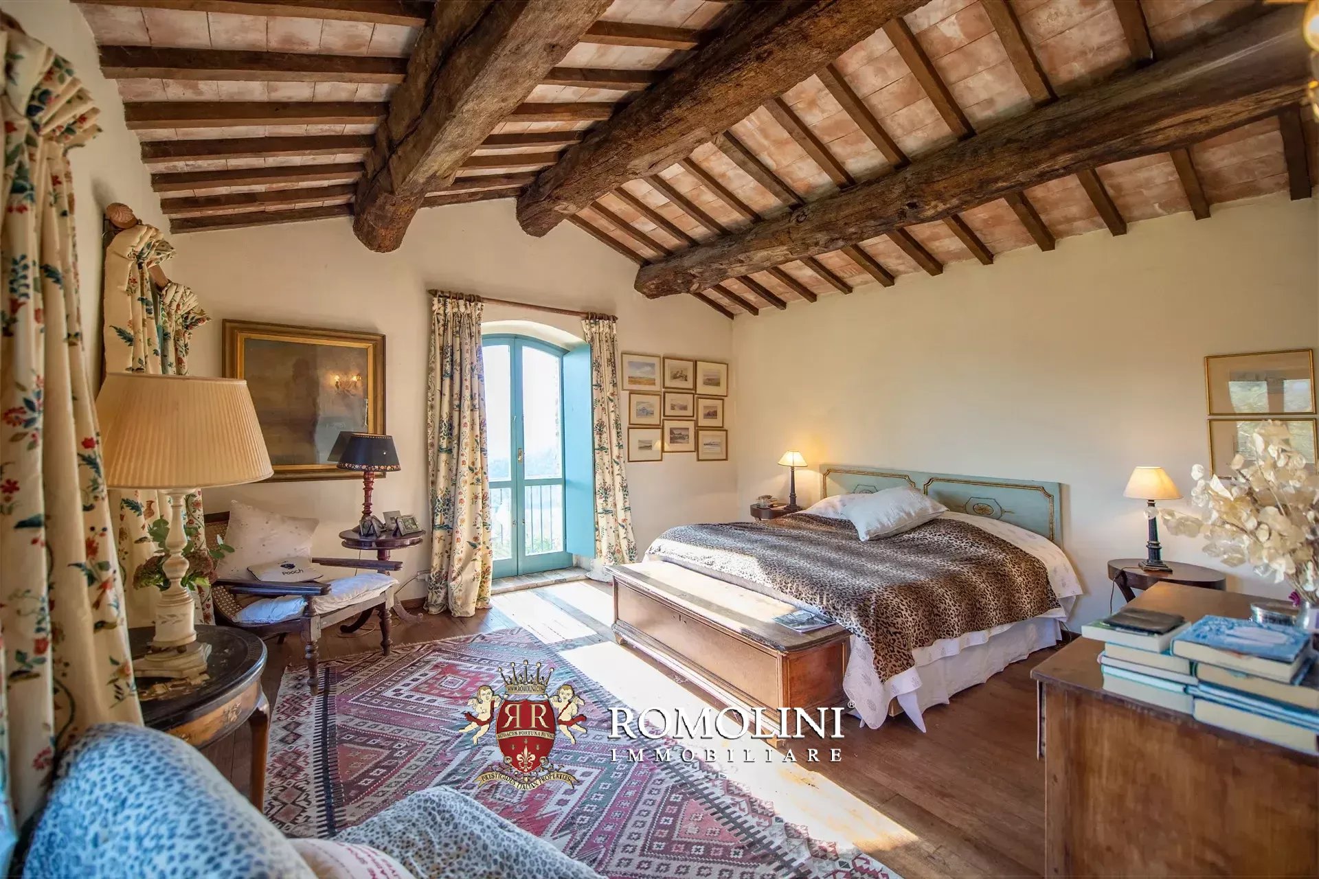 BORGO RISTRUTTURATO CON PISCINA IN VENDITA A UMBERTIDE