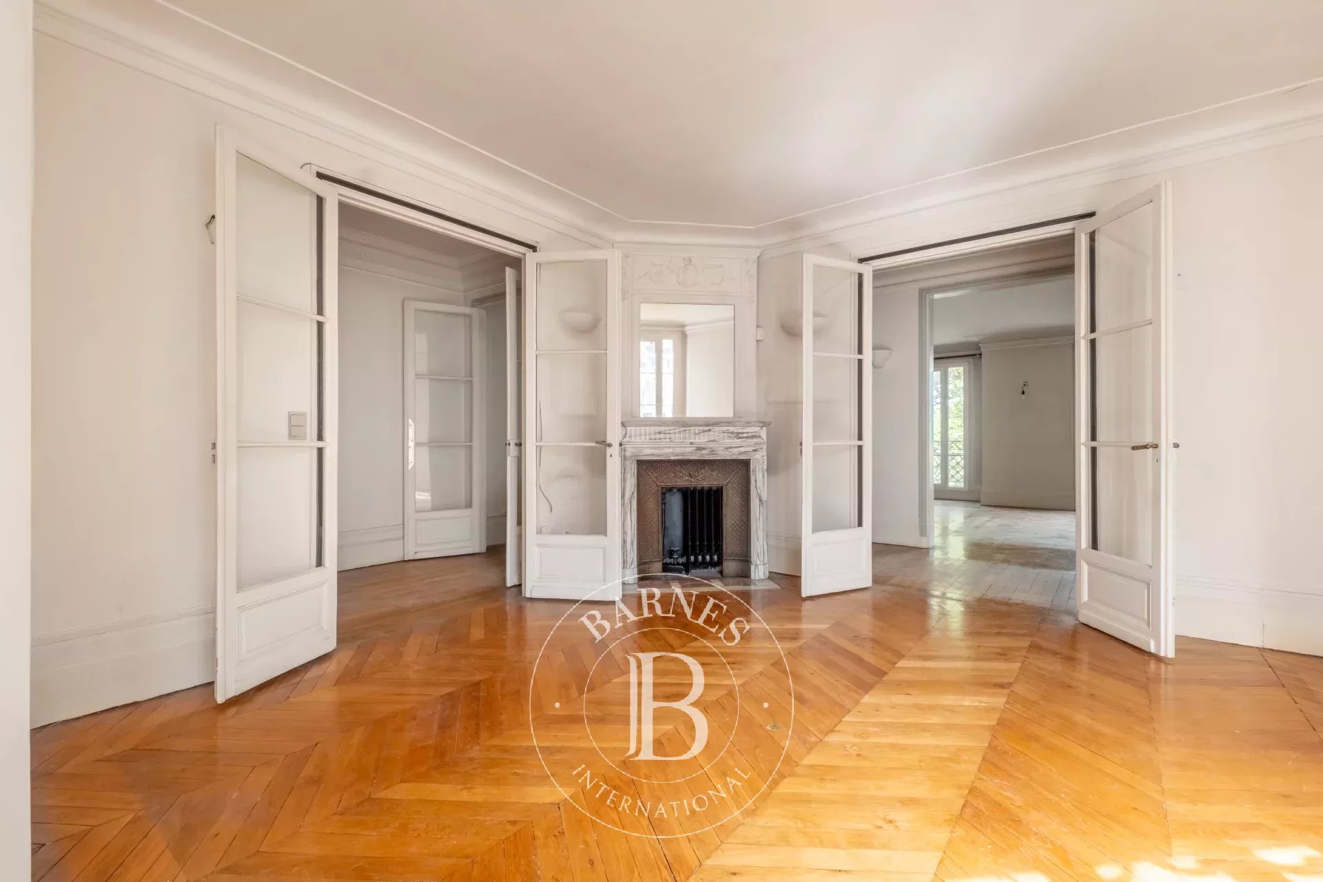 Paris  - Appartement 5 Pi&egrave;ces 2 Chambres - picture 10