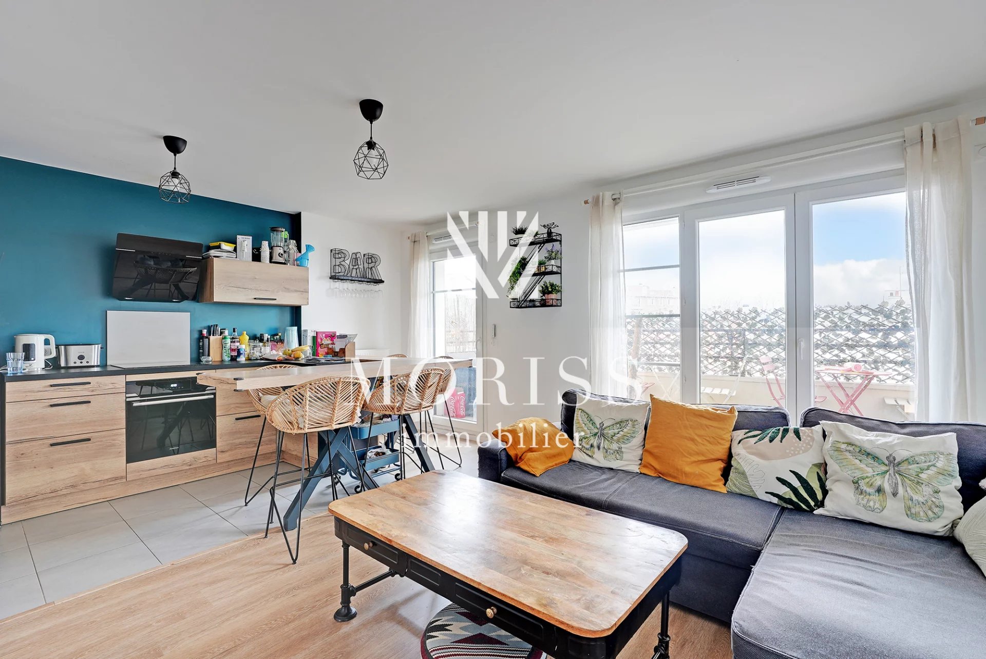 APPARTEMENT / 5 PIÈCES / 102M2 / TROIS BALCONS / 93400 SAINT-OUE - Image Array