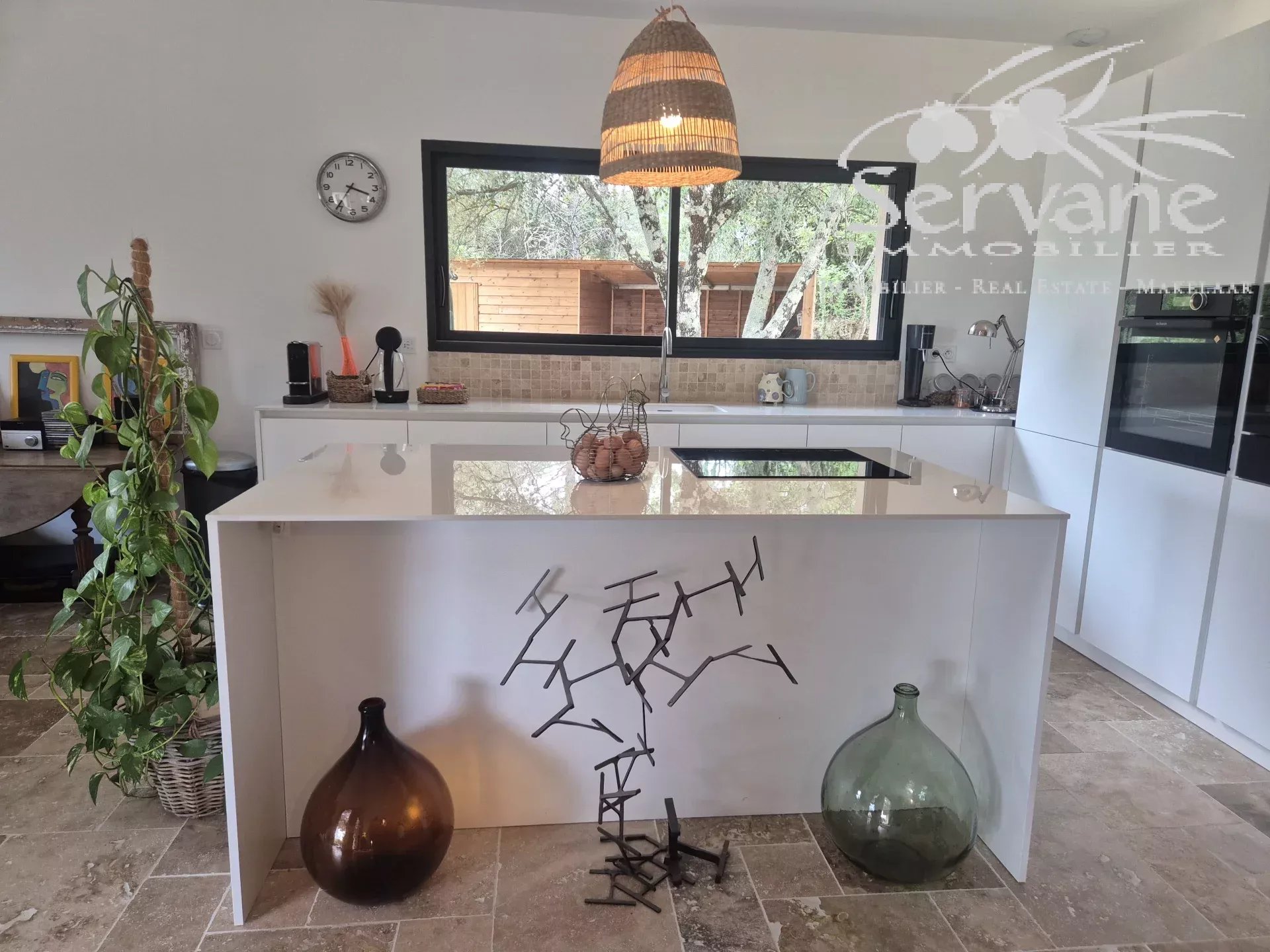 Villa and 4 gites in Cotignac, unique layout with pool house and pool