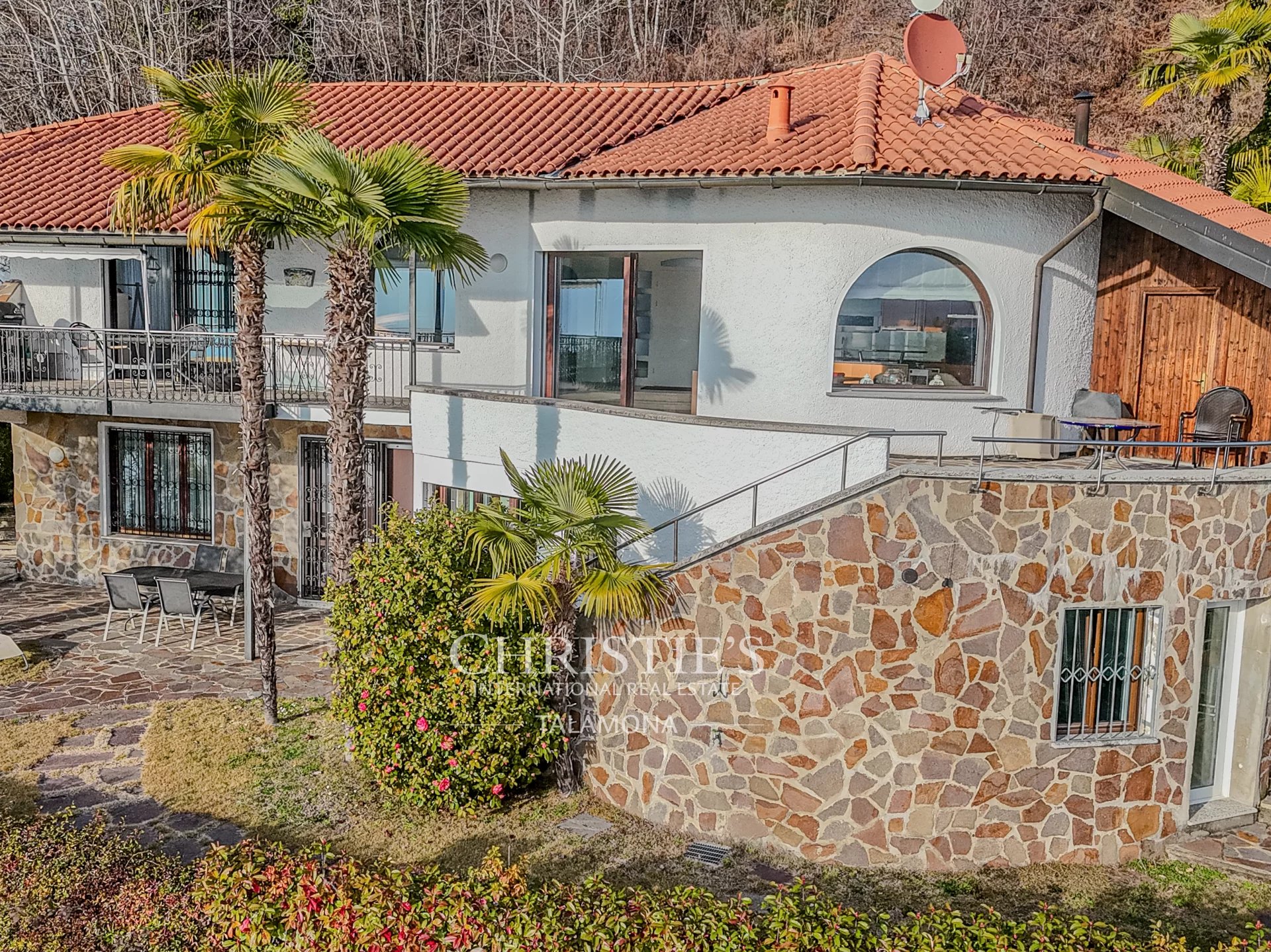 4 Bedroom Villa/Townhouse's Image 3
