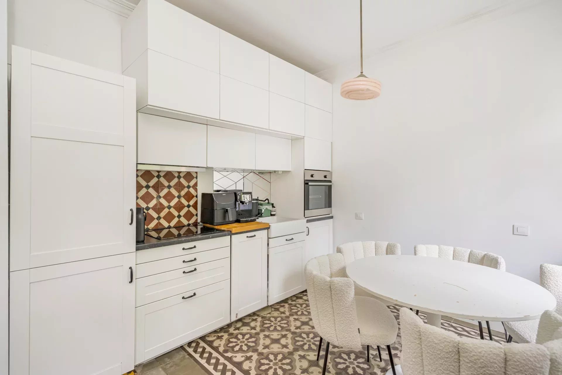 Votre maison au charme classique avec potentiel à Chamberí - picture 9