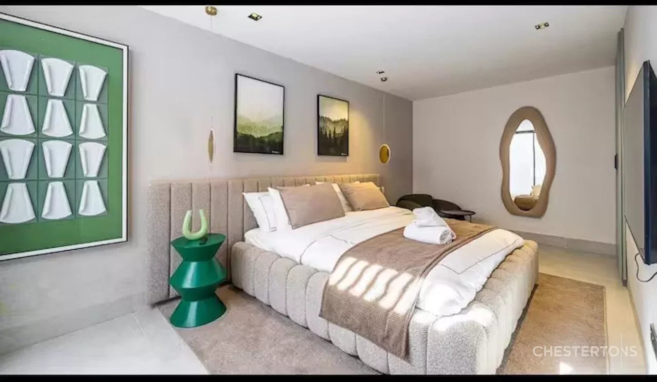  Image of Villa - 5 Bedrooms for Sale in Marrakech-Ménara-Marrakech-Morocco, Image 9