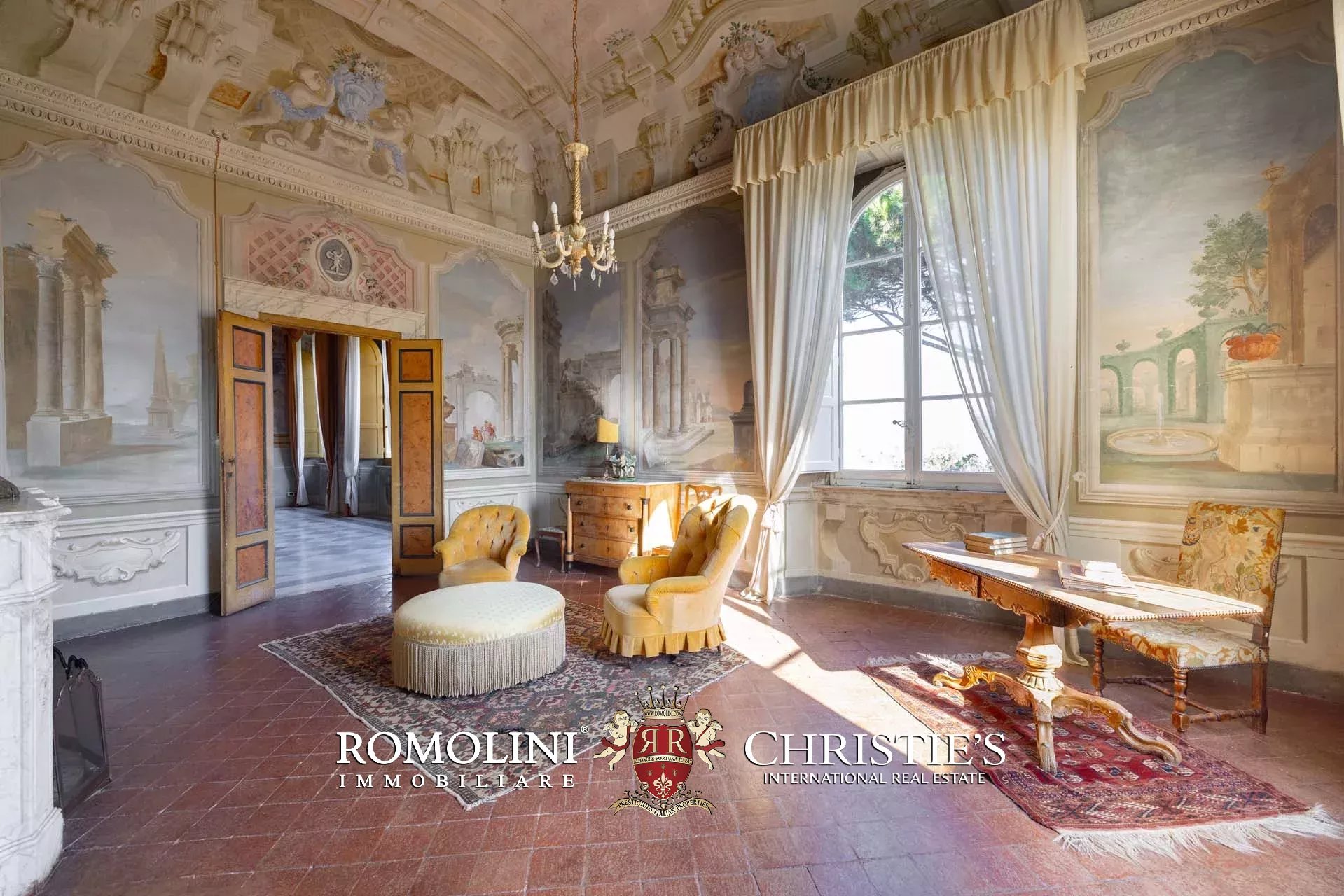 14 Bedroom Villa/Townhouse's Image 24