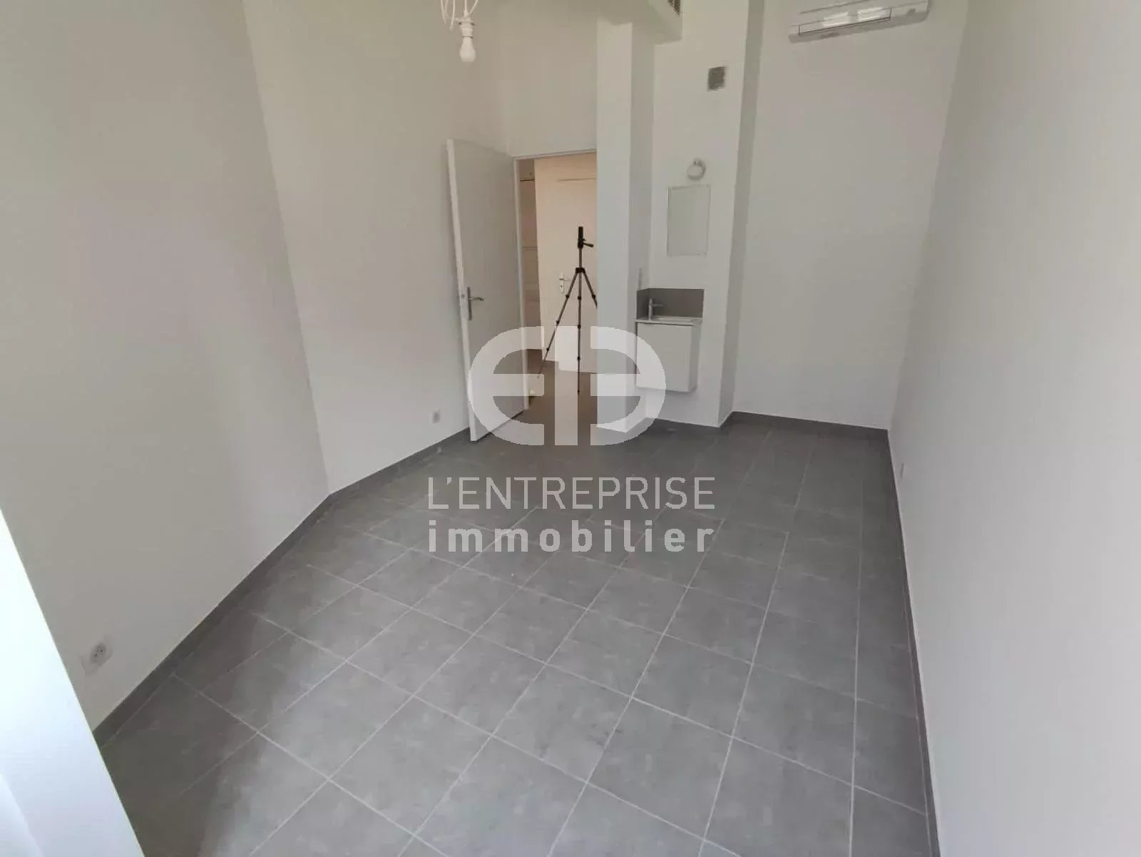 Location Bureau Nice