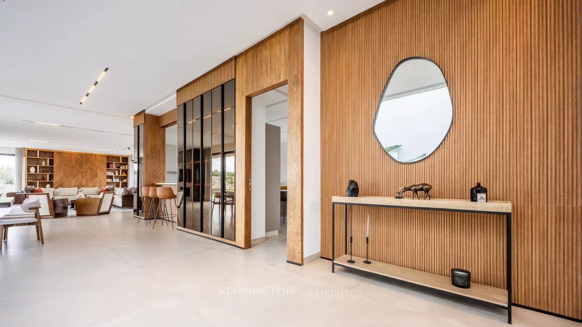 4 Bedroom Villa/Townhouse's Image 5