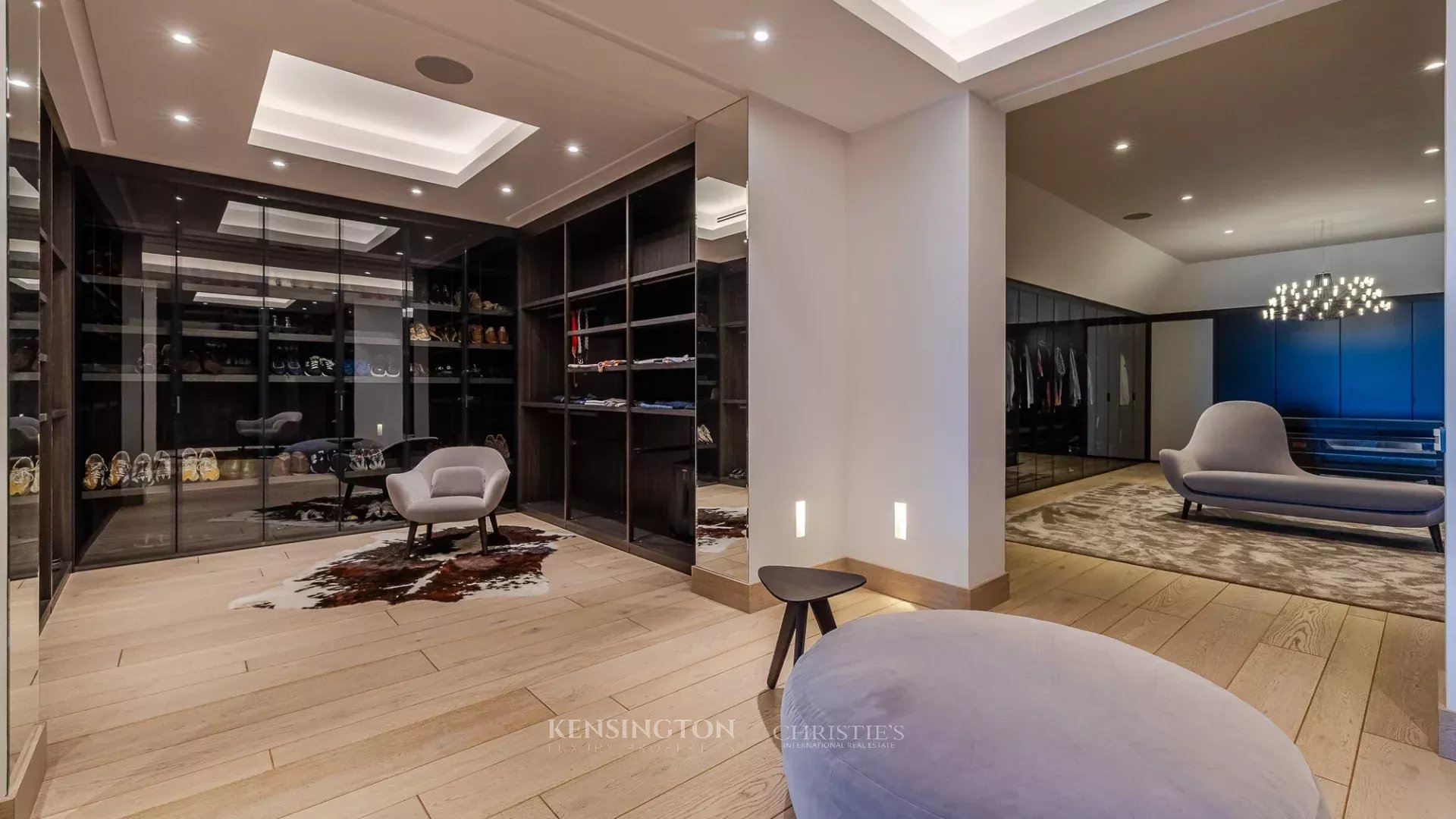 4 Bedroom Villa/Townhouse's Image 44
