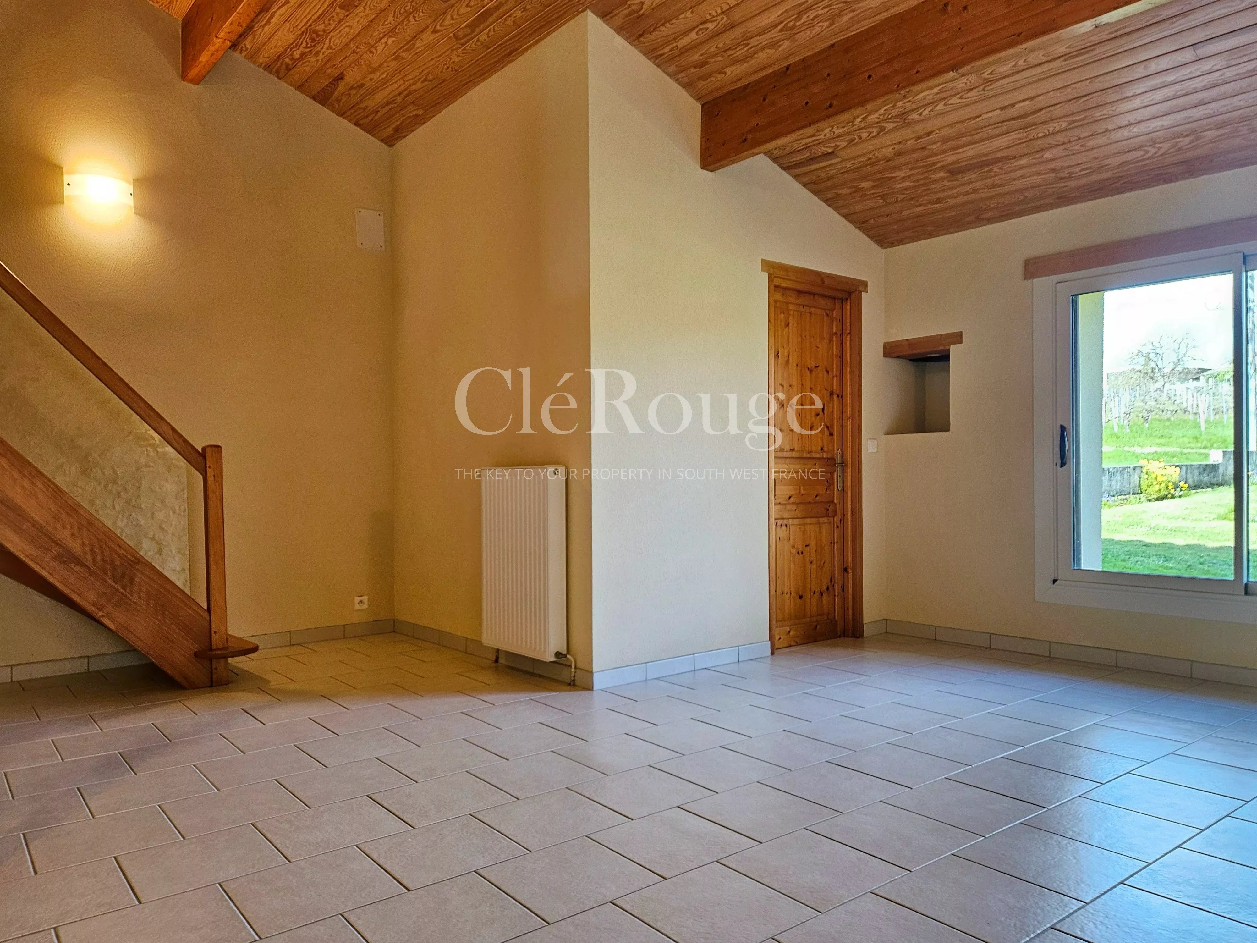 Charmante woning met prachtig uitzicht op 5 minuten van Gensac