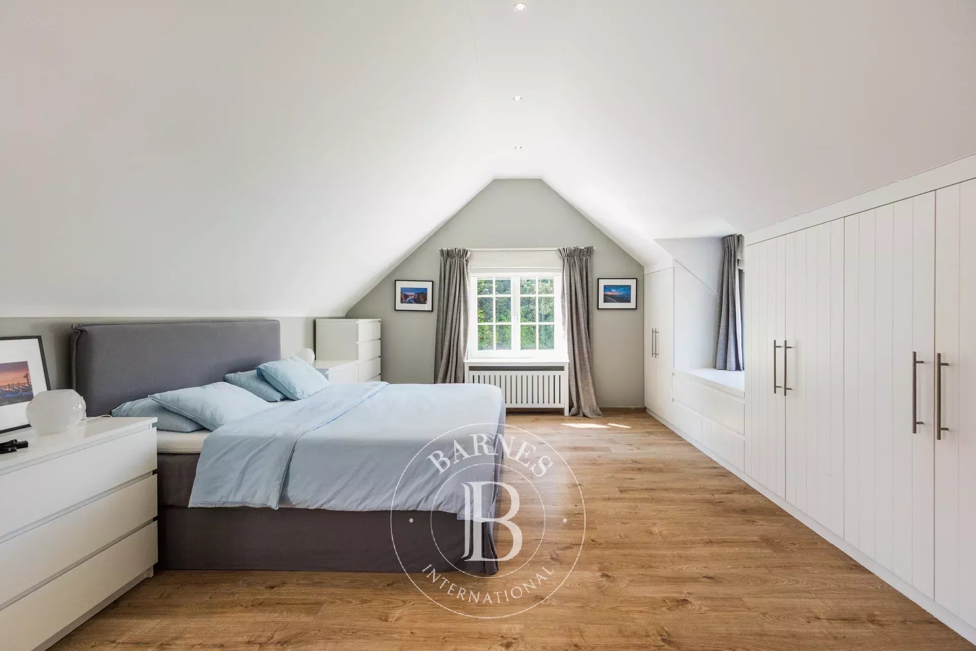 Charming 2012 villa in a quiet neighborhood