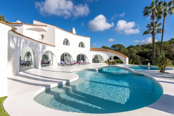 Luxury Mougins Villa for Sale | Family Estate with Pool & Cinema — photo 1