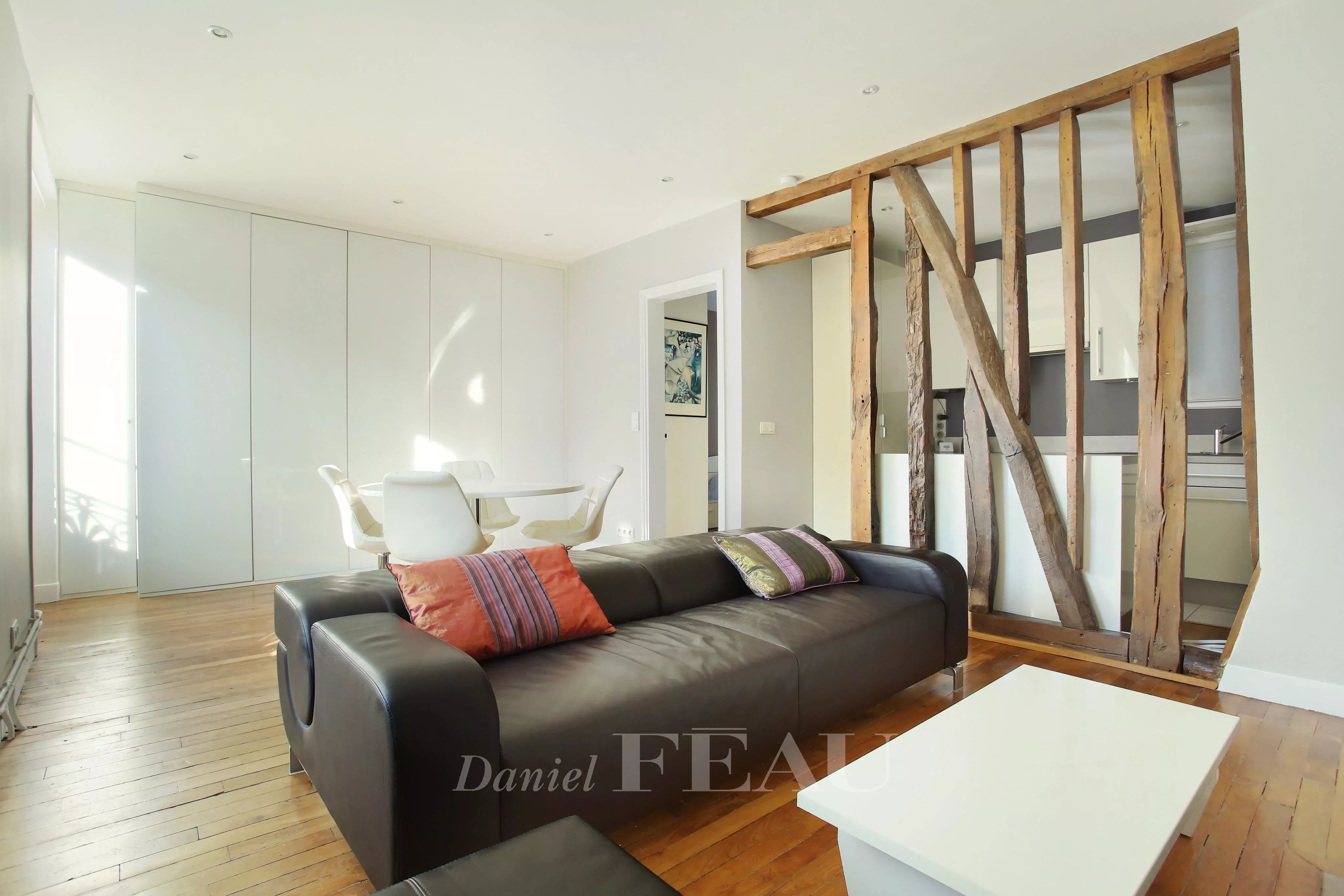 Living-room Wooden floor
