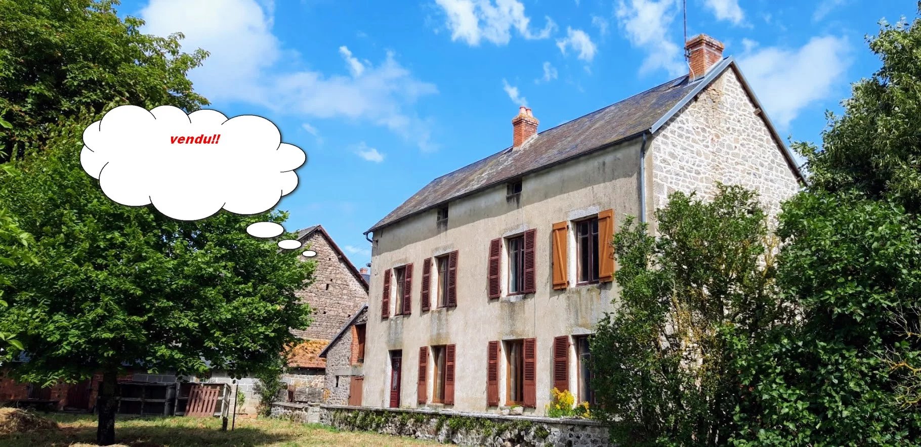 Zu verkaufen in der Creuse ein Haus mit Scheunen und Land.