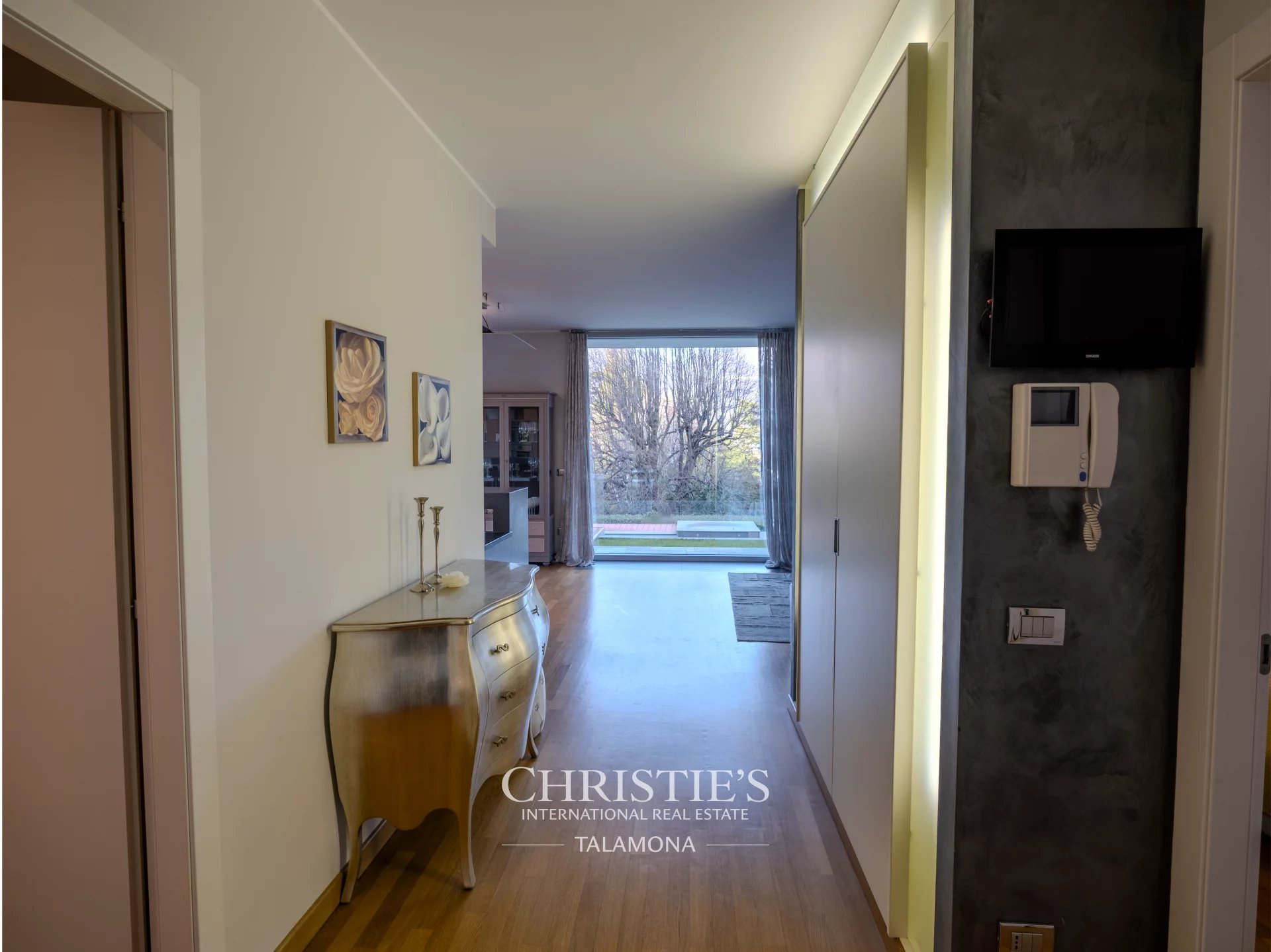 4 Bedroom Villa/Townhouse's Image 11