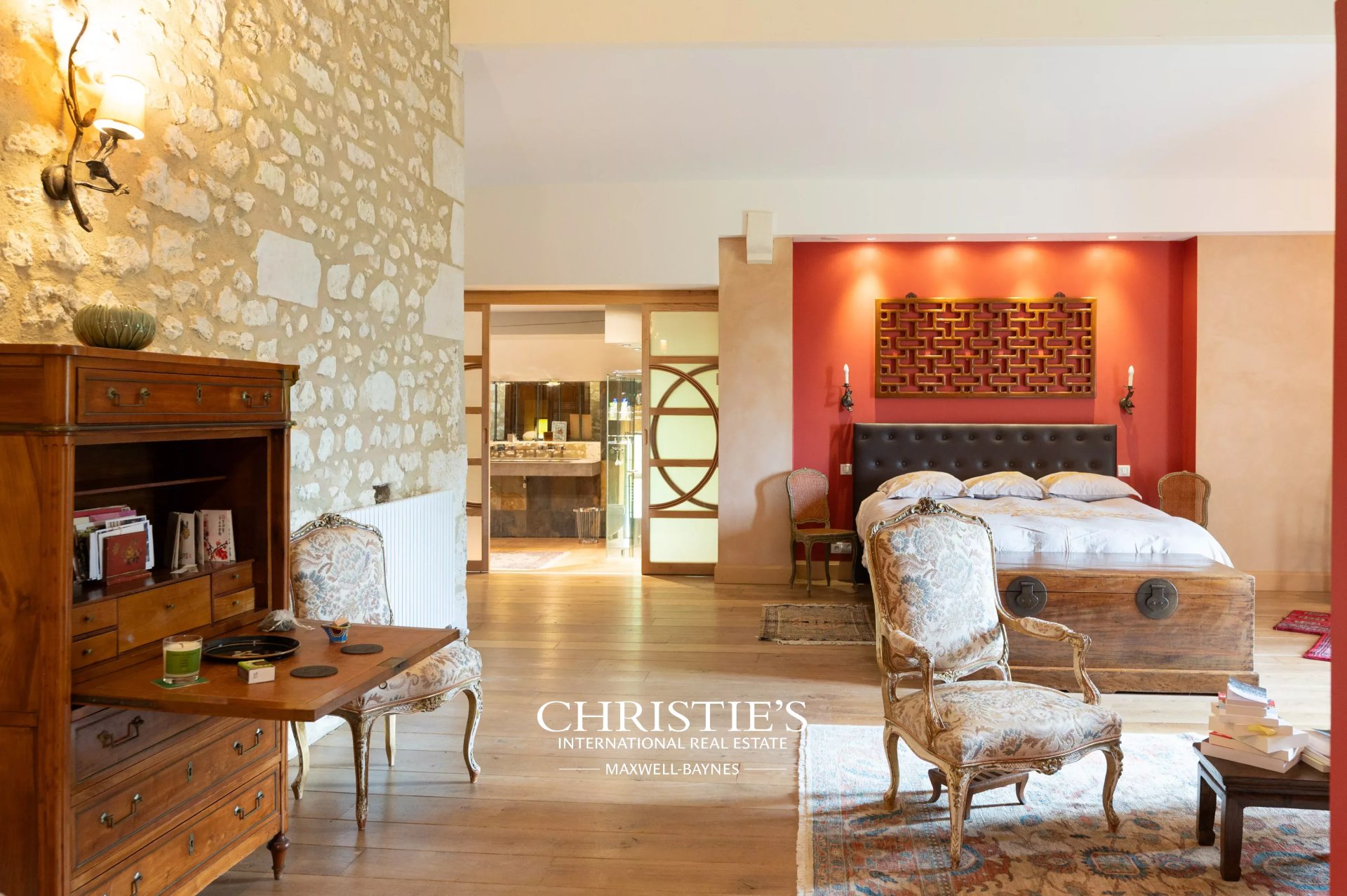 11 Bedroom Villa/Townhouse's Image 10