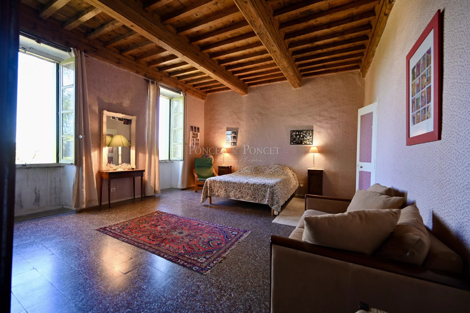 7 Bedroom Villa/Townhouse's Image 18