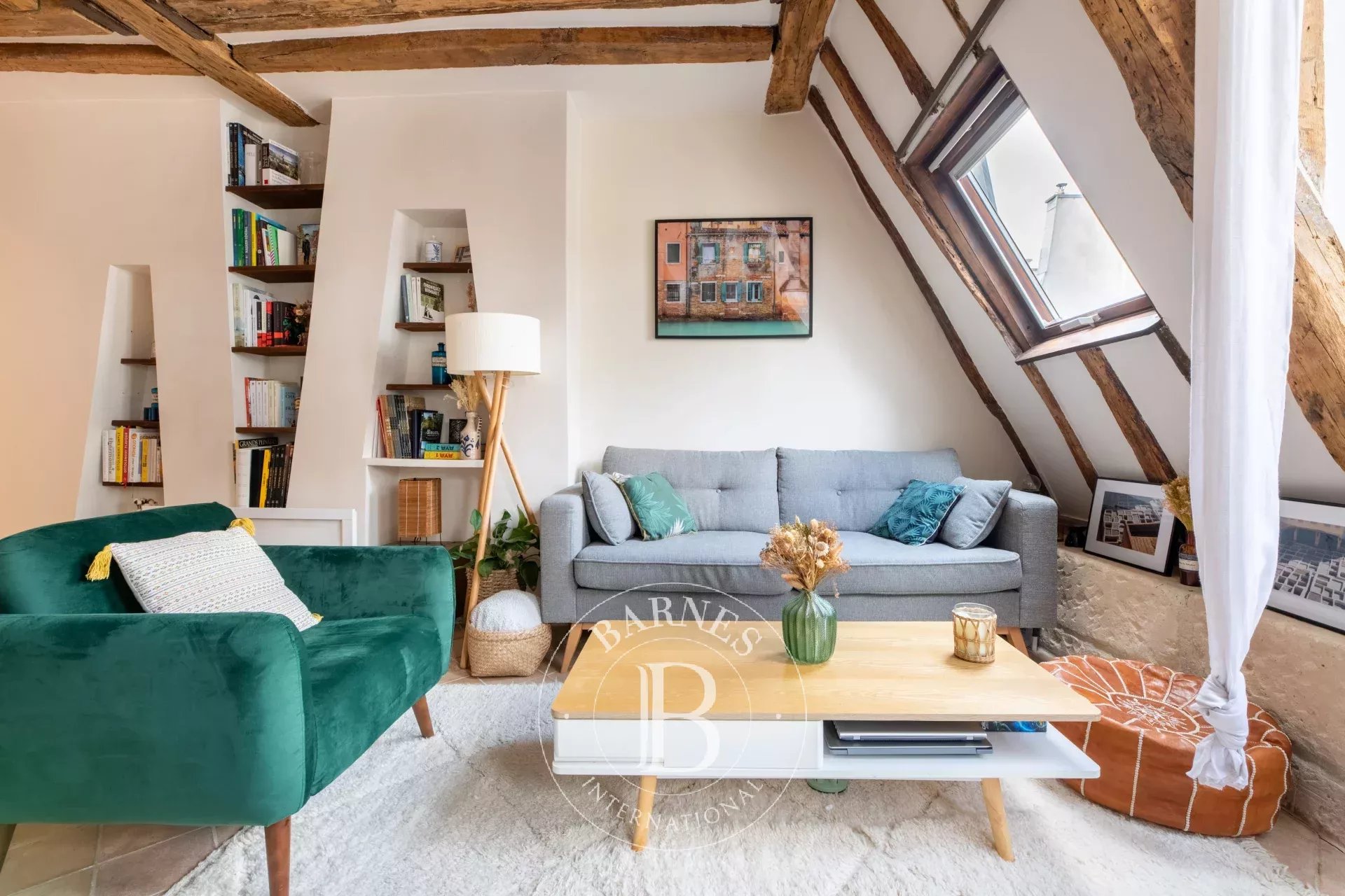 Daire Paris 3ème - picture 5