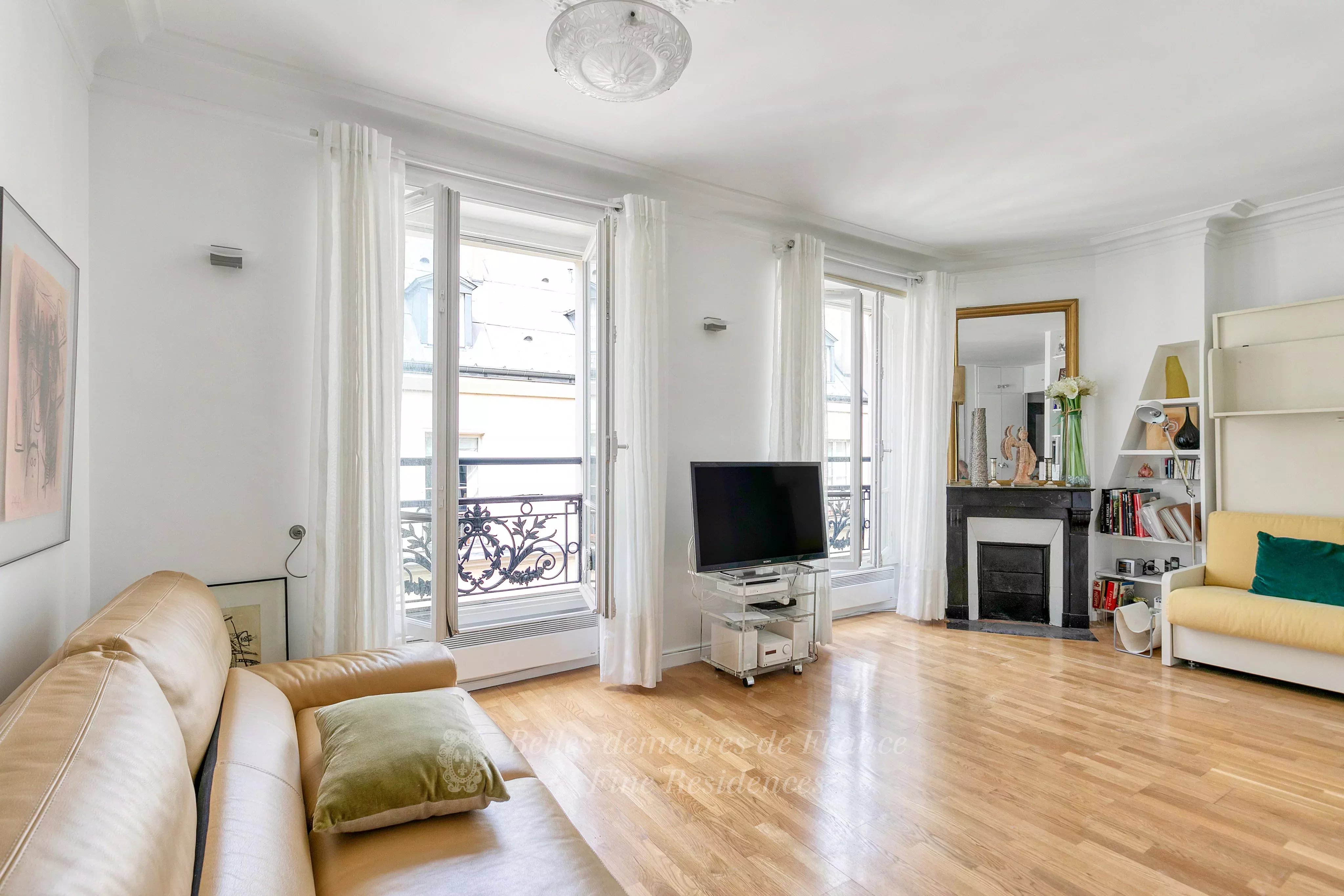 Living room, fireplace