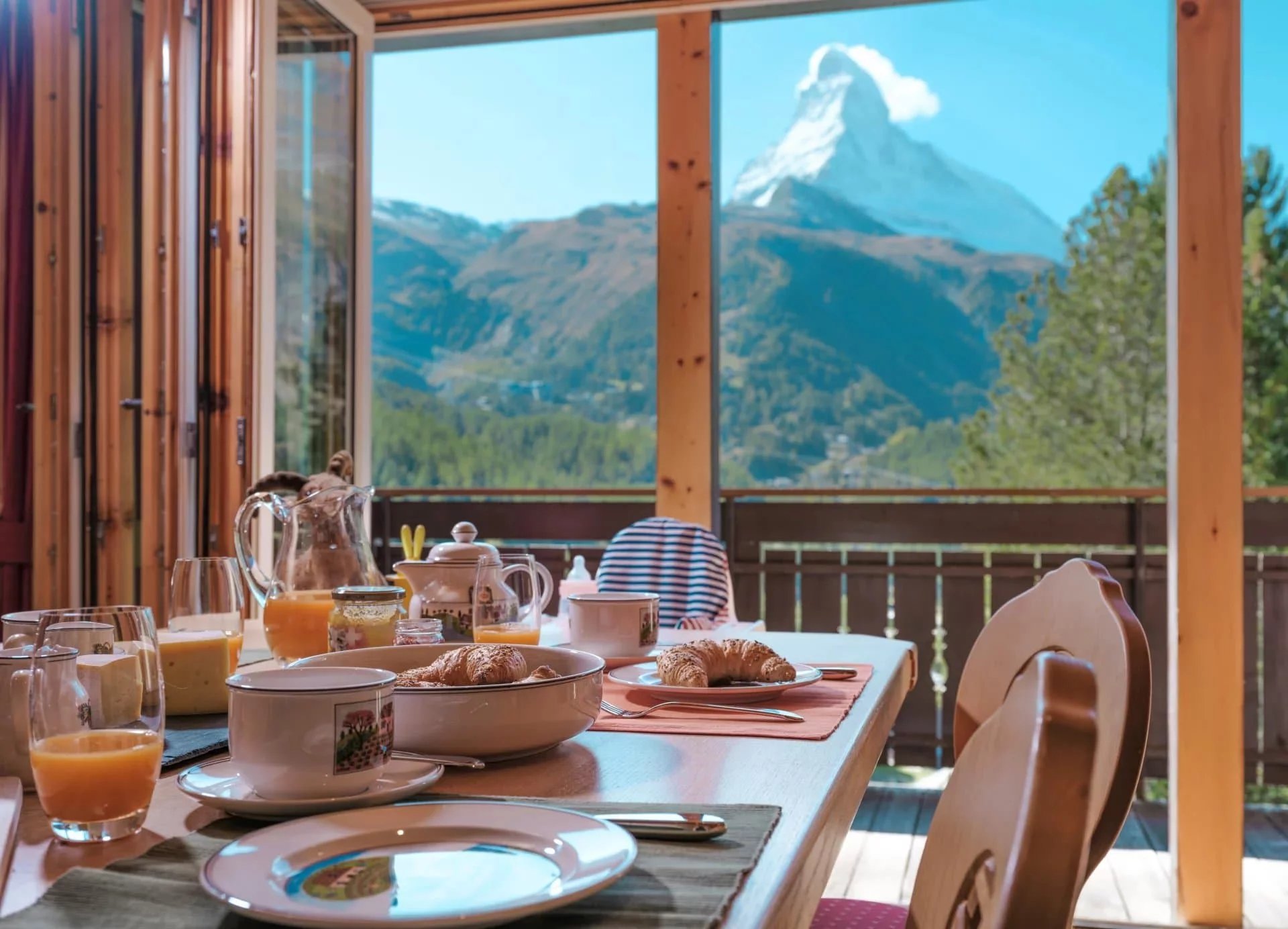 Luxuriöses Ski in / Ski out Chalet mit atemberaubendem Blick auf das Matterhorn