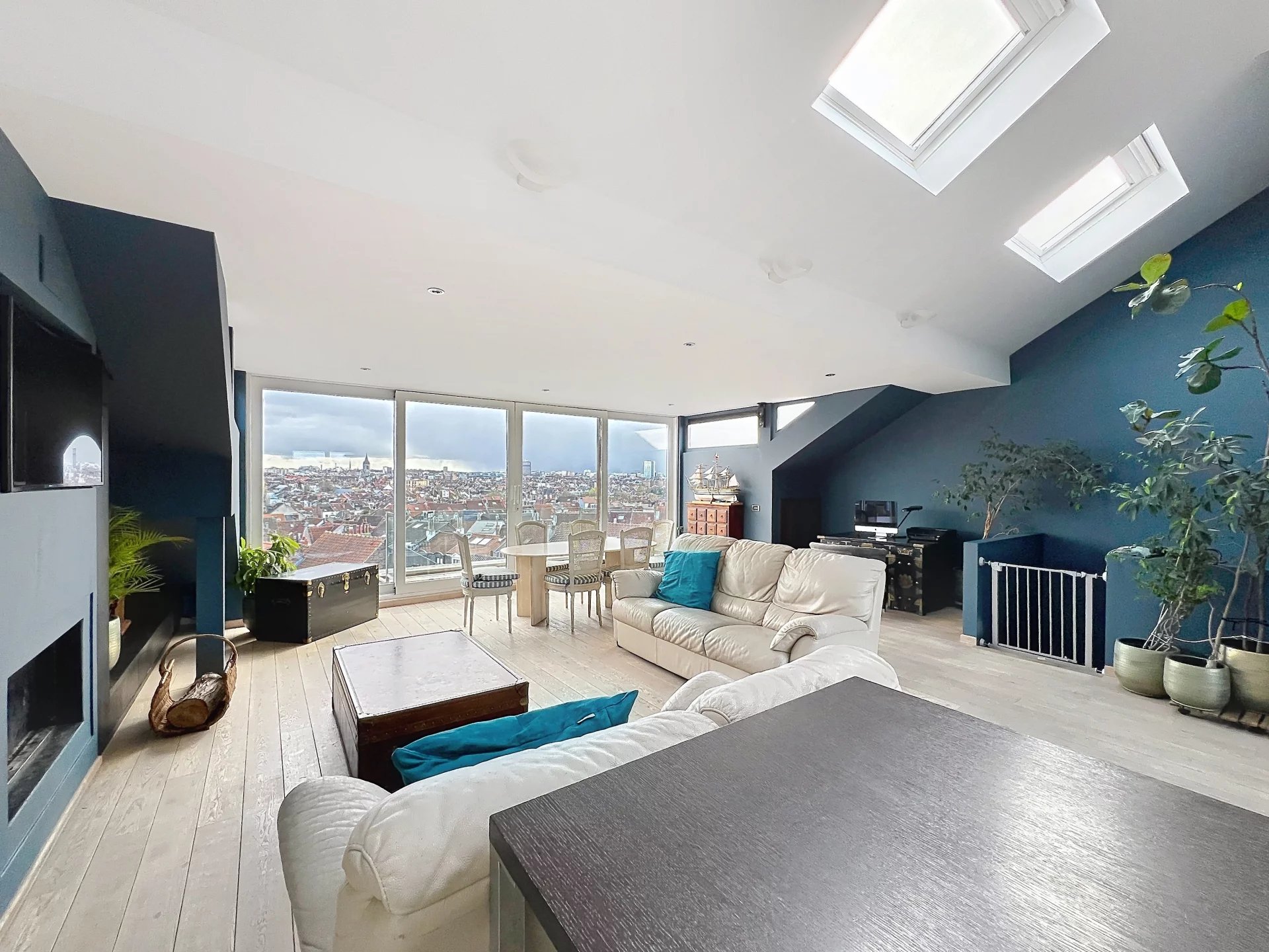 Superbe duplex rénové avec terrasses et vue panoramique
