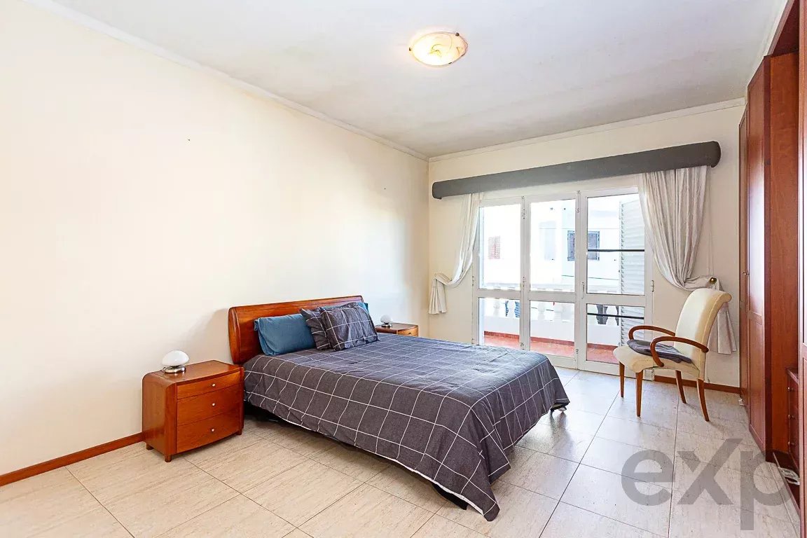 Three-bedroom house with potential for rental income – Gambelas, Montenegro 86834316 image 21