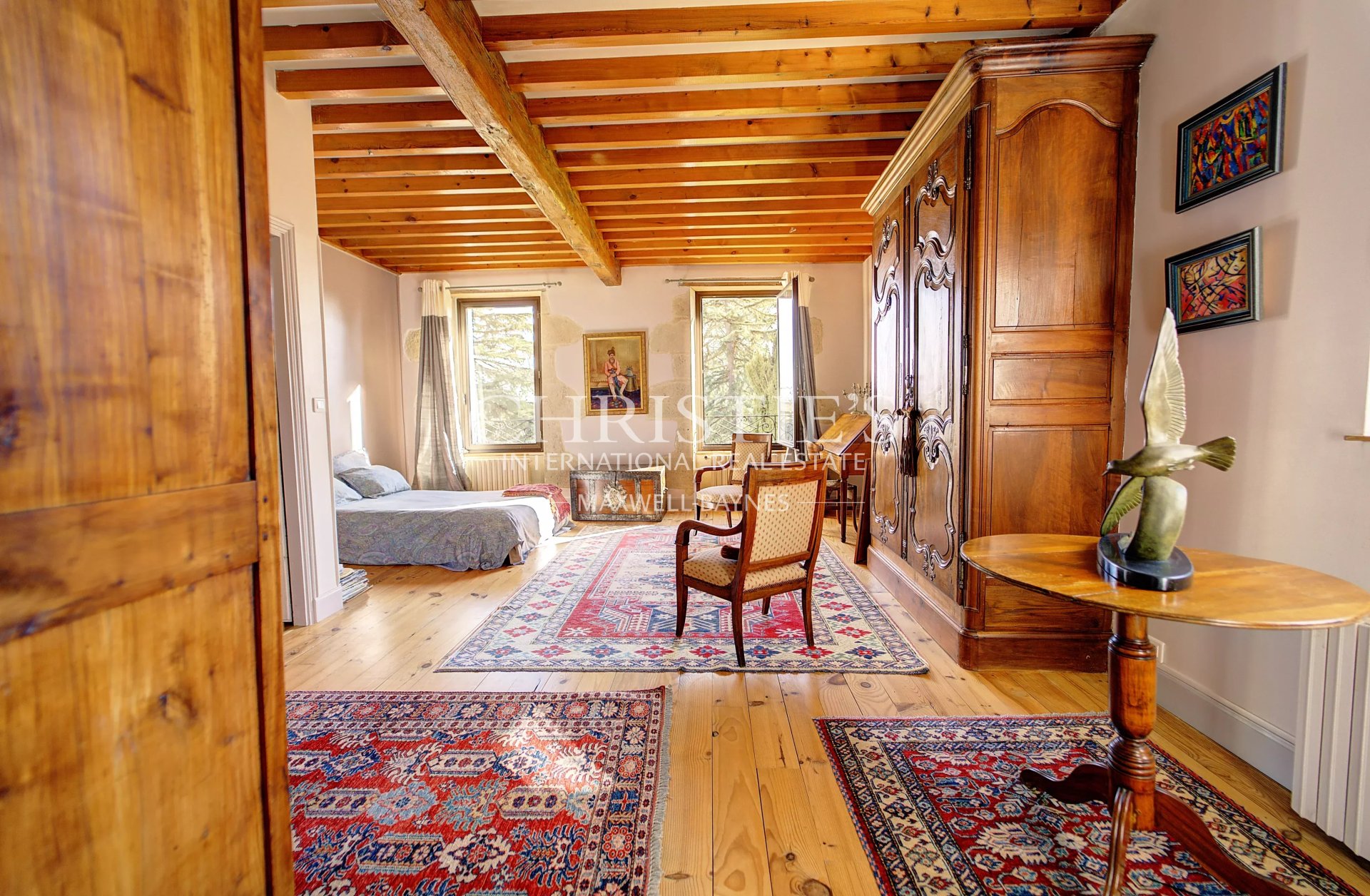 8 Bedroom Villa/Townhouse's Image 11