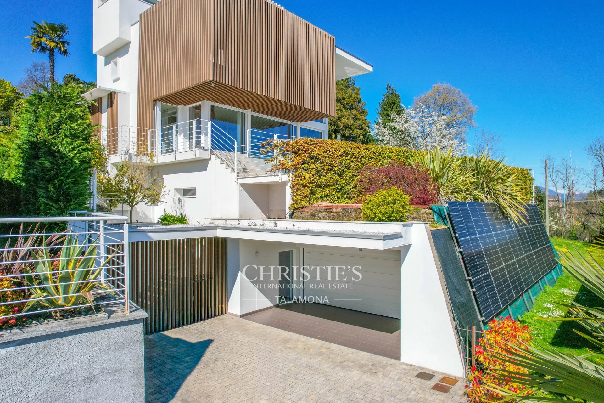 3 Bedroom Villa/Townhouse's Image 8