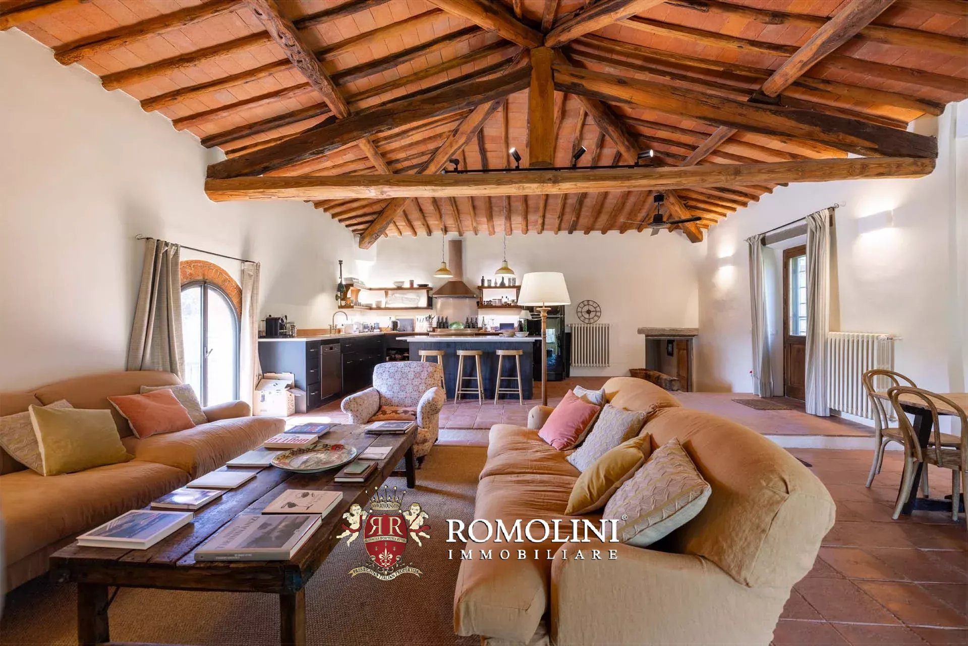 5 Bedroom Vineyard's Image 28